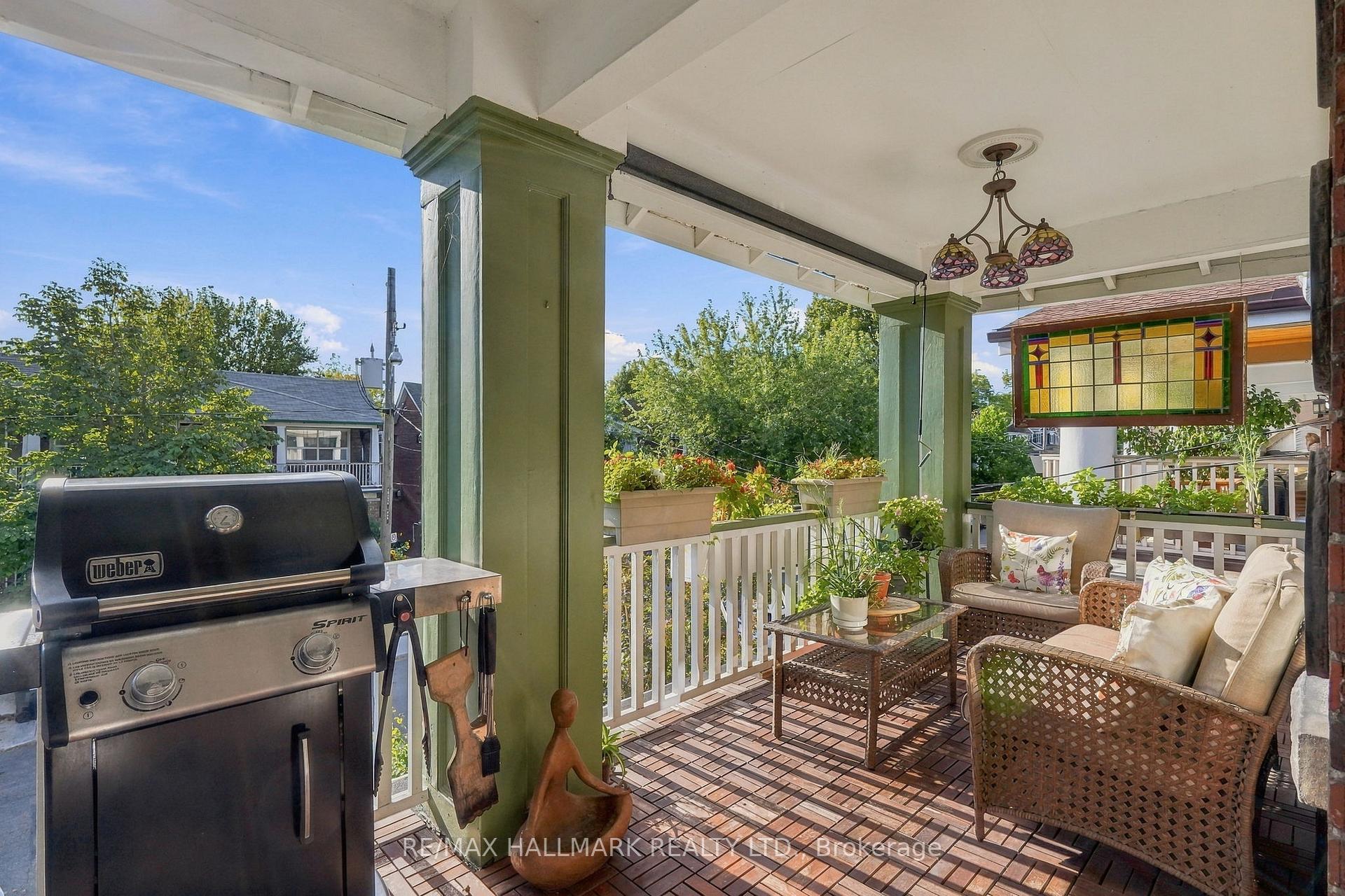 25 Scarboro Beach Boulevard Upper, Toronto Unit: Upper
