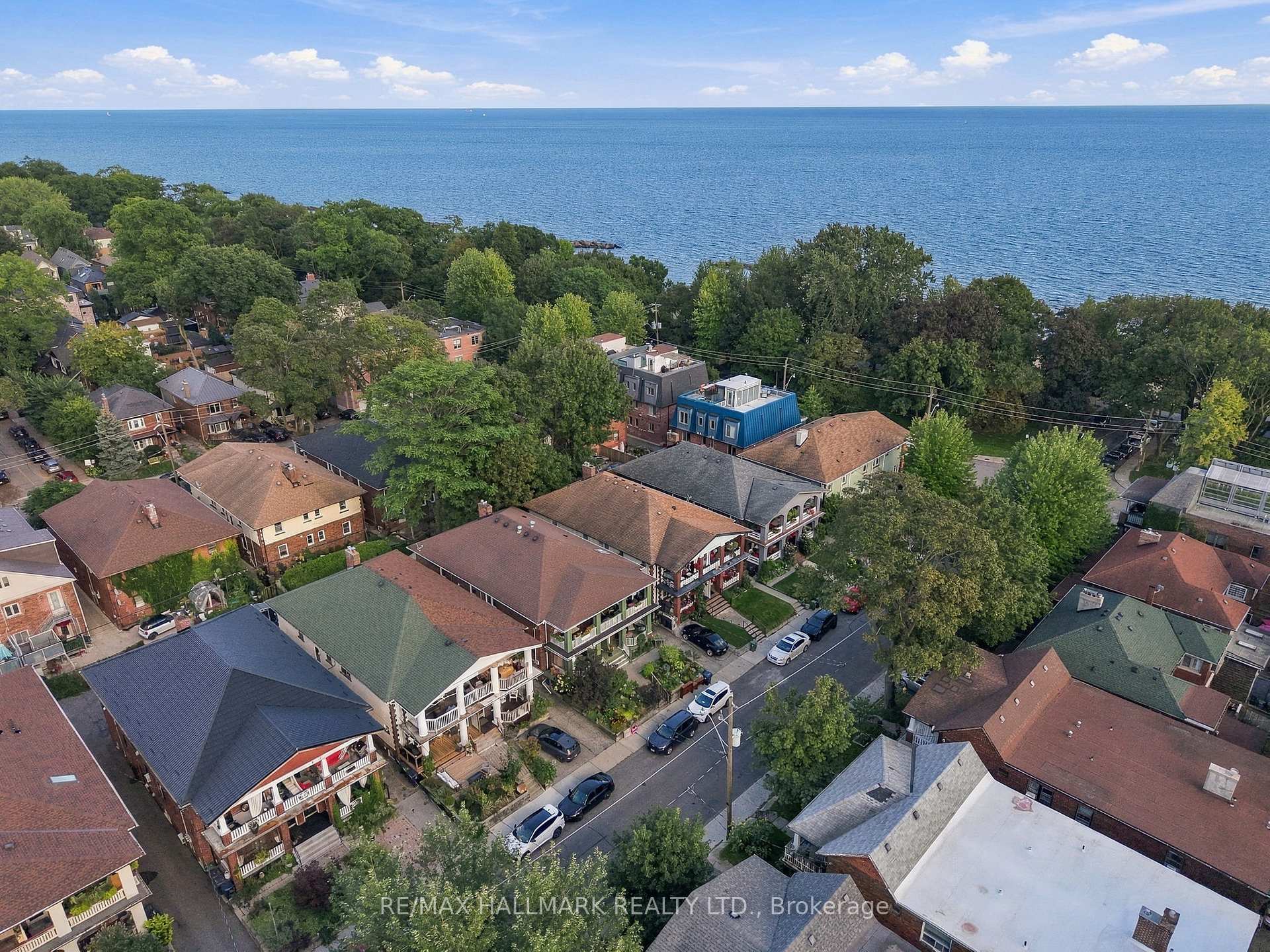 25 Scarboro Beach Boulevard Upper, Toronto Unit: Upper
