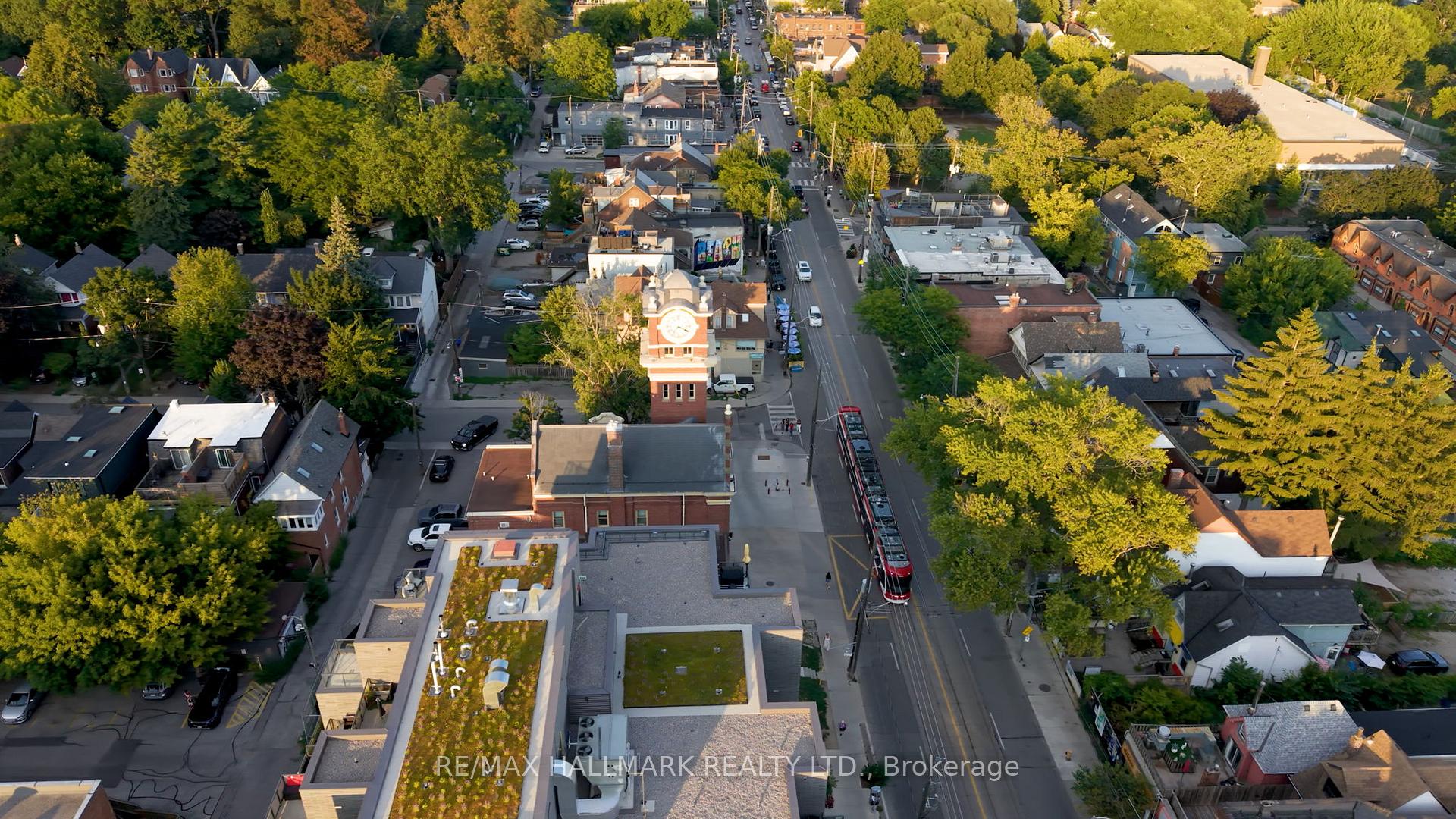 25 Scarboro Beach Boulevard Upper, Toronto Unit: Upper