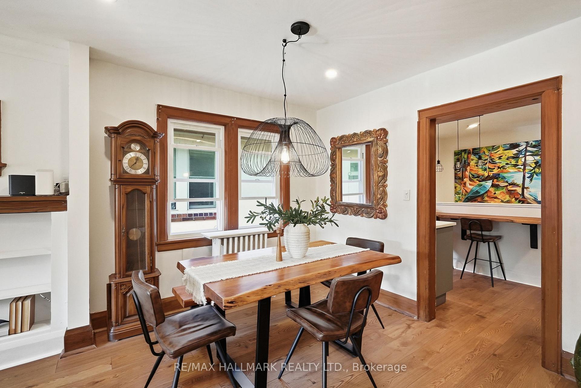 25 Scarboro Beach Boulevard Upper, Toronto Unit: Upper