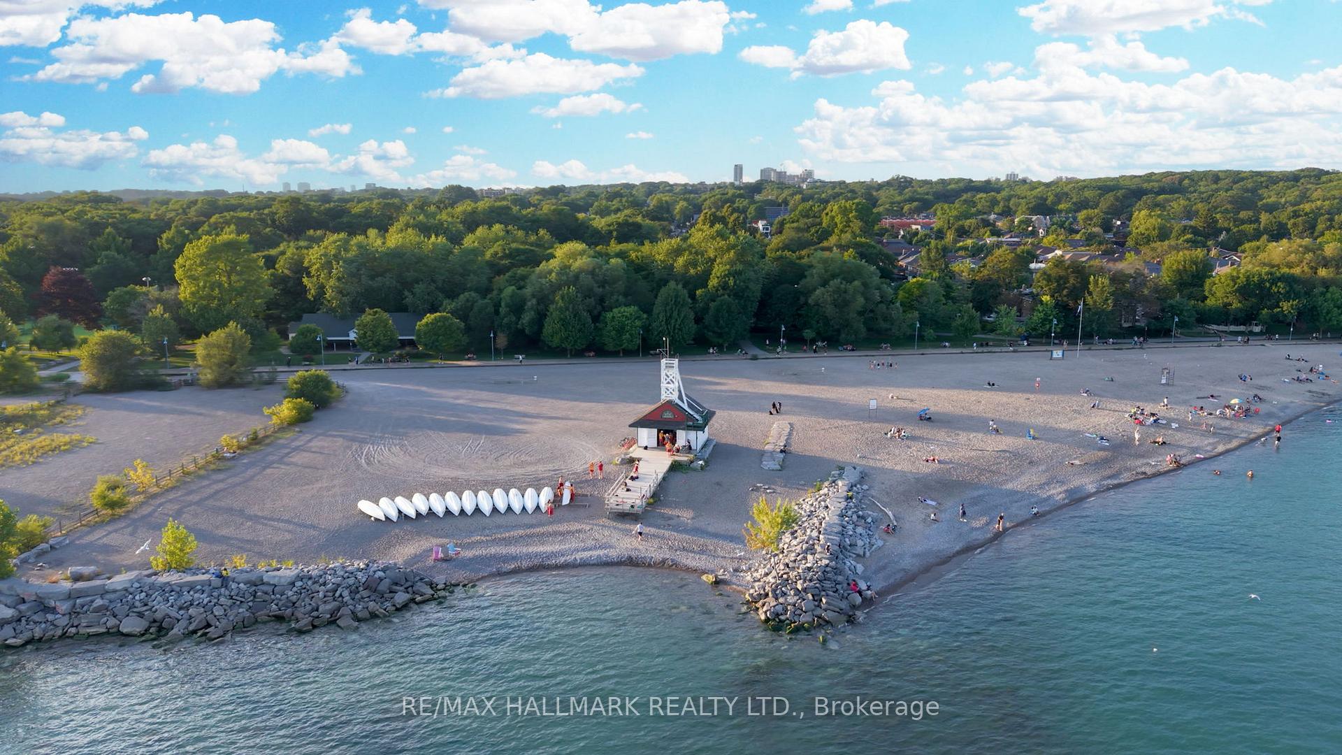 25 Scarboro Beach Boulevard Upper, Toronto Unit: Upper