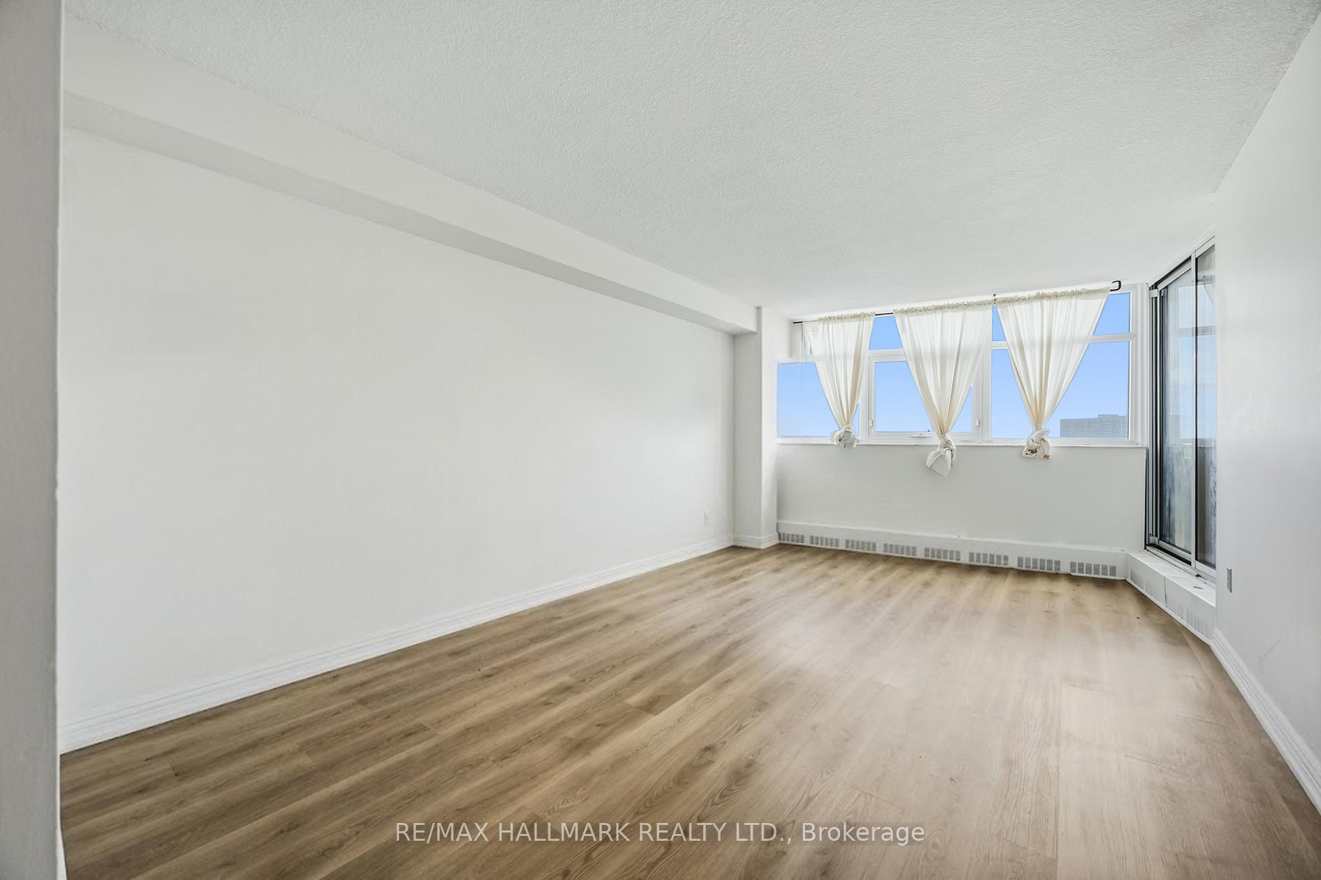 100 Echo Point 808, Toronto Unit: 808