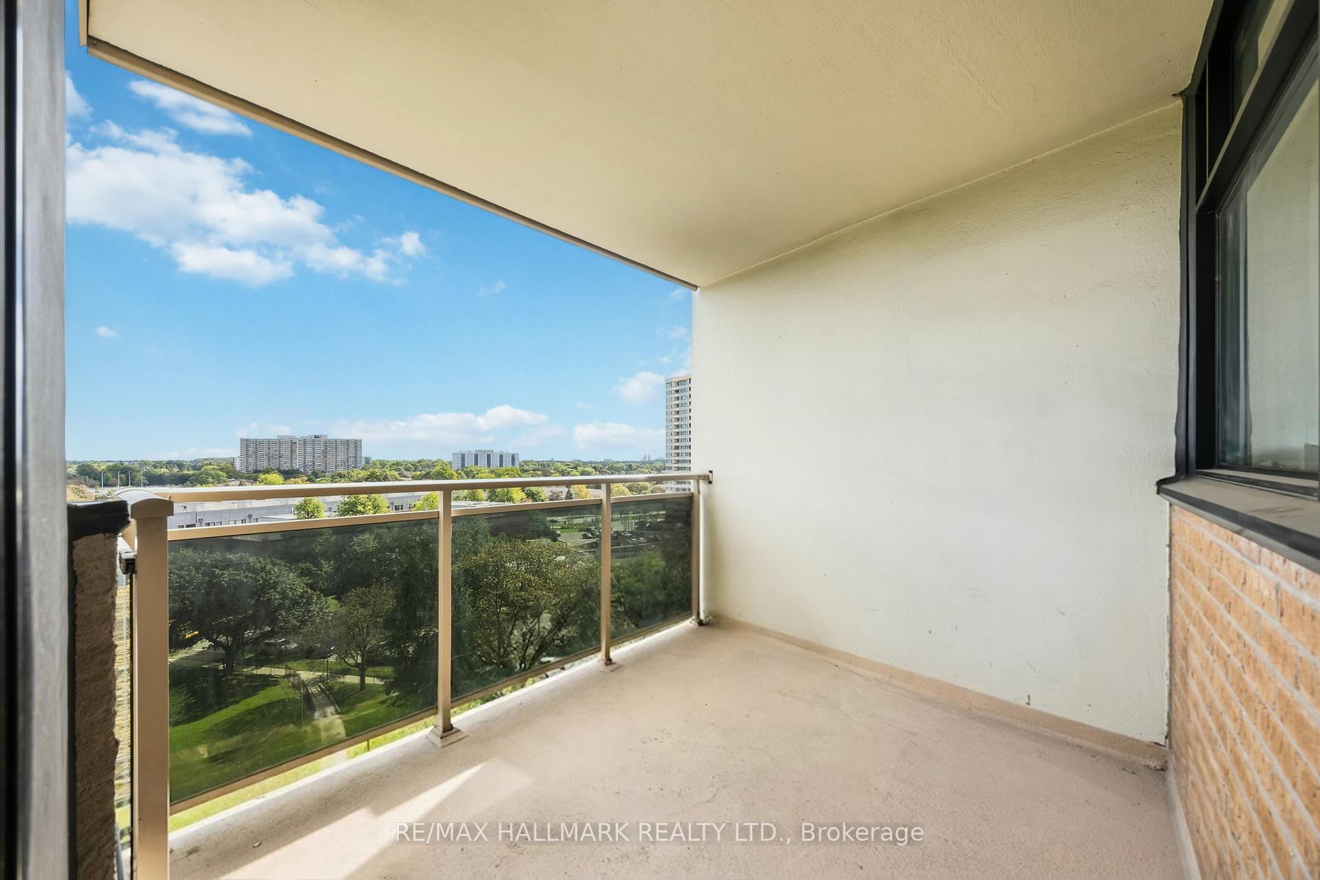 100 Echo Point 808, Toronto Unit: 808