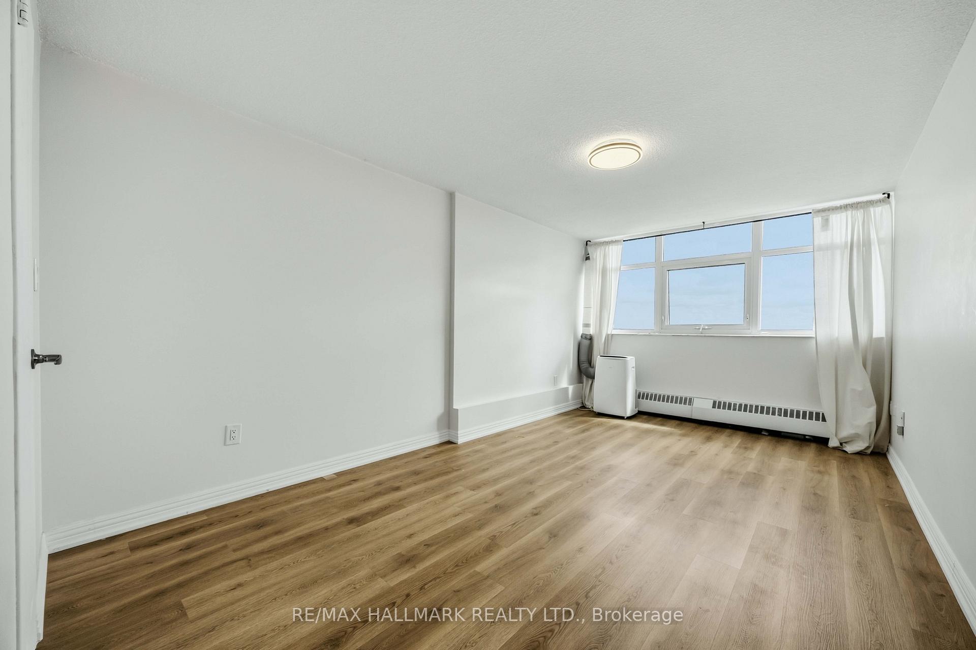 100 Echo Point 808, Toronto Unit: 808