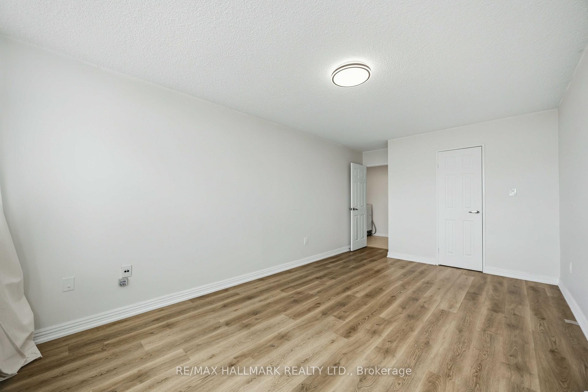 100 Echo Point 808, Toronto Unit: 808