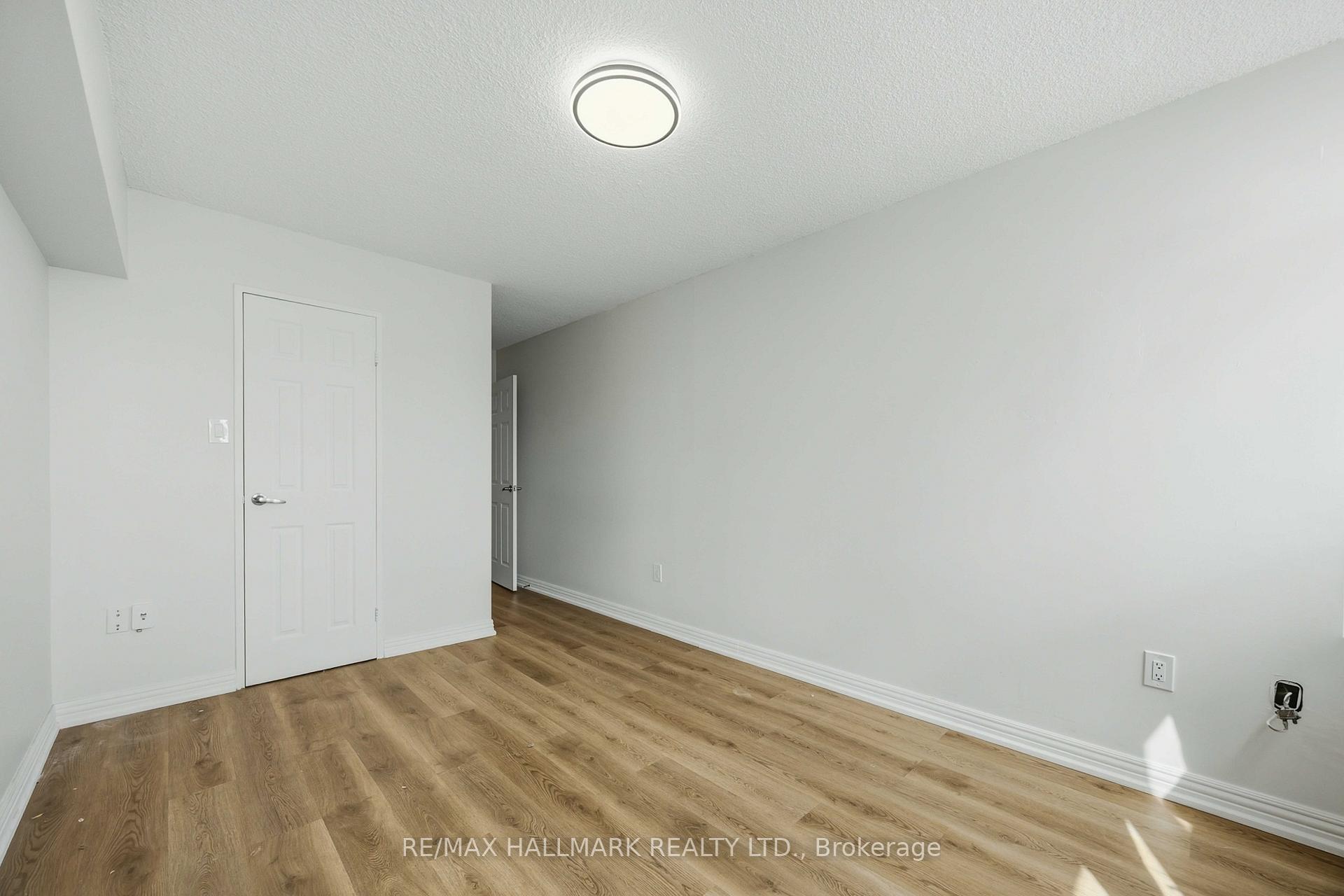 100 Echo Point 808, Toronto Unit: 808
