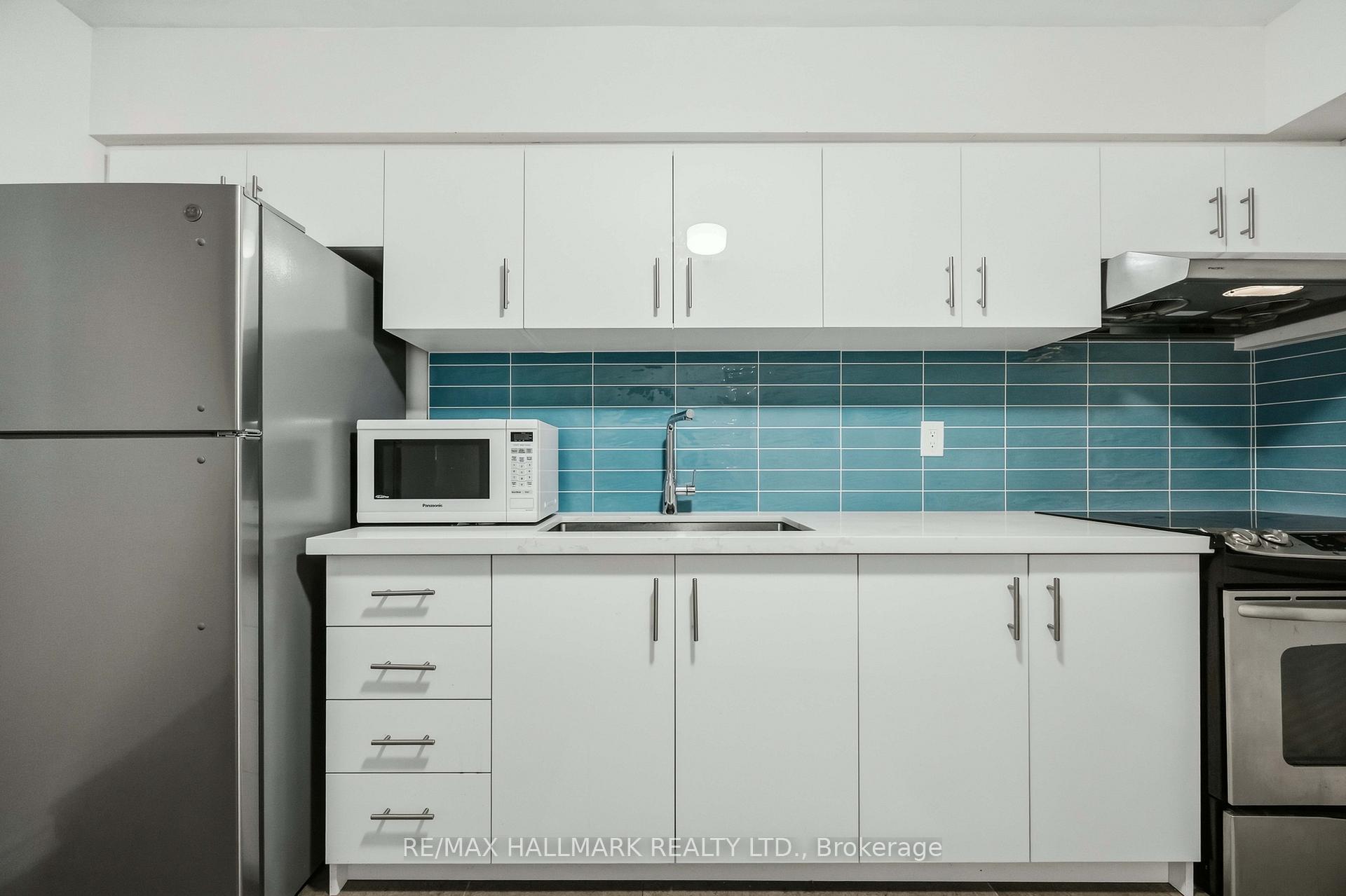 100 Echo Point 808, Toronto Unit: 808