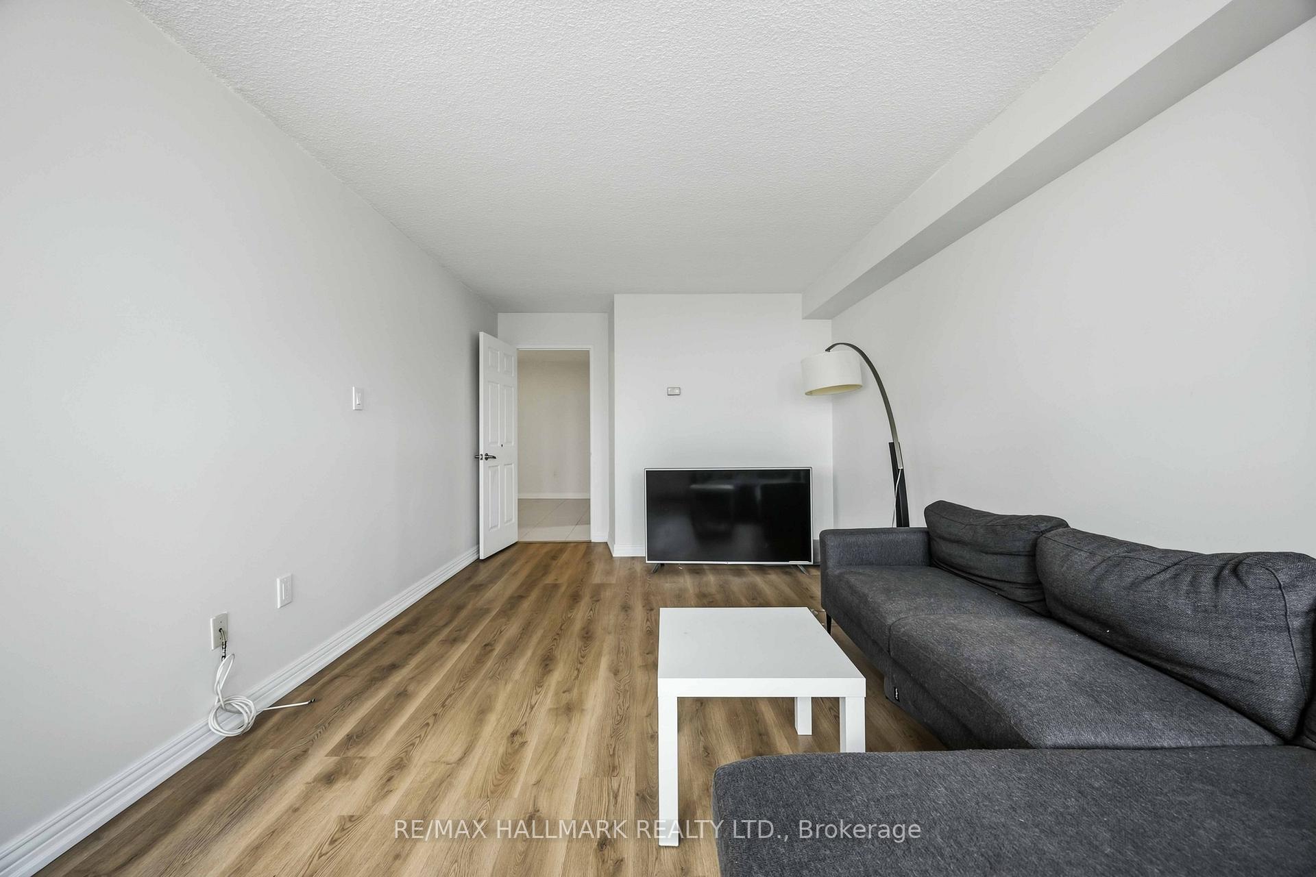 100 Echo Point 808, Toronto Unit: 808