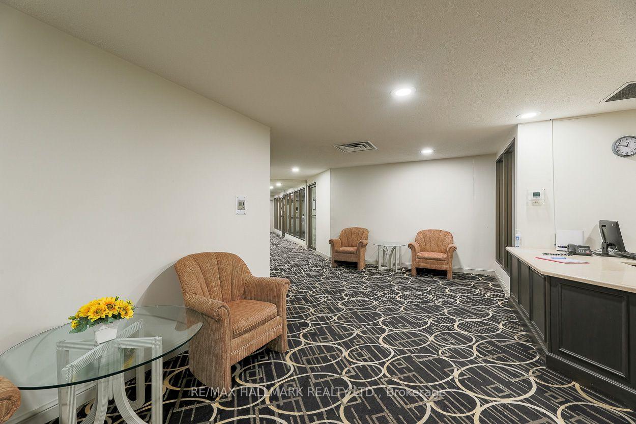1 Greystone Walk Drive 978, Toronto Unit: 978