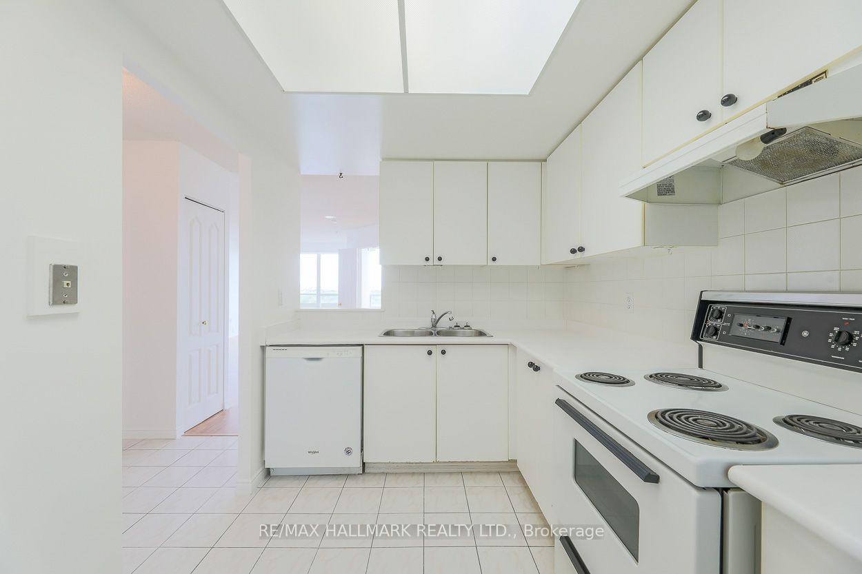 1 Greystone Walk Drive 978, Toronto Unit: 978