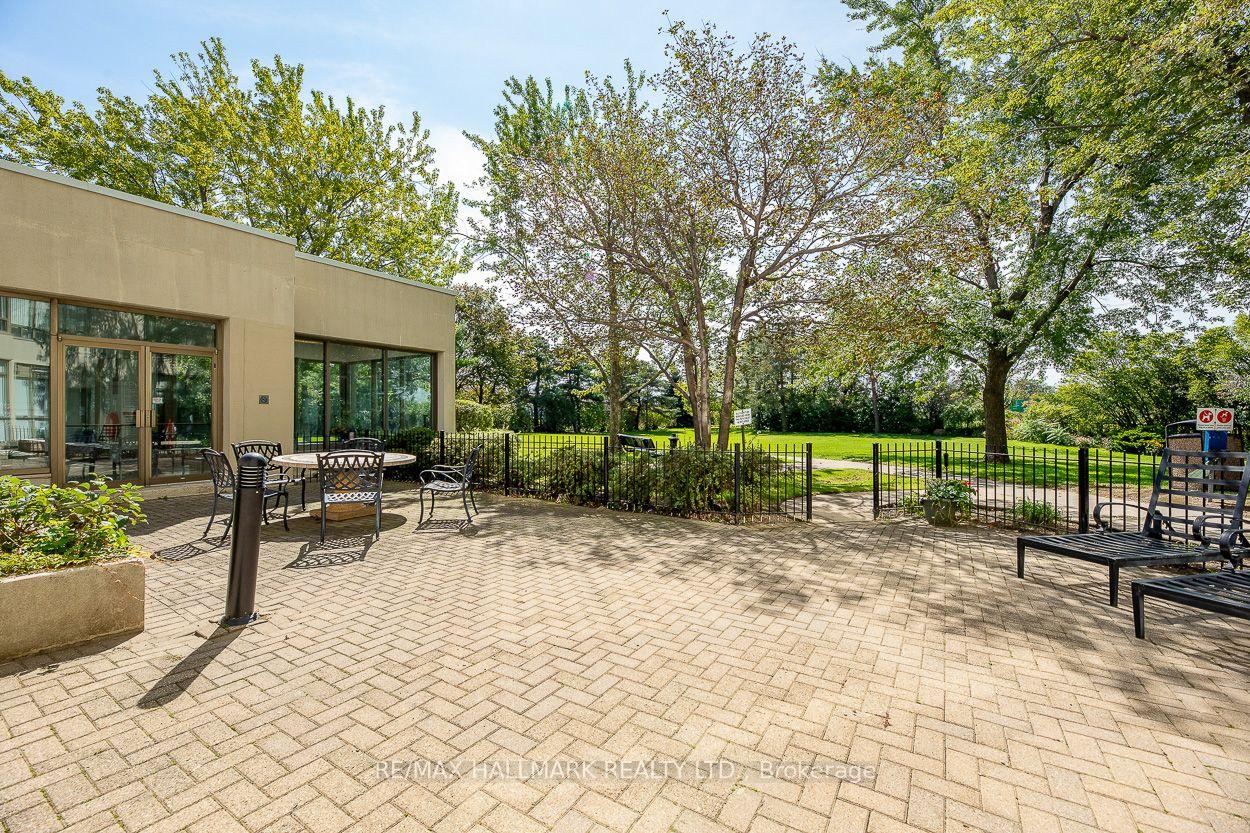 1 Greystone Walk Drive 978, Toronto Unit: 978