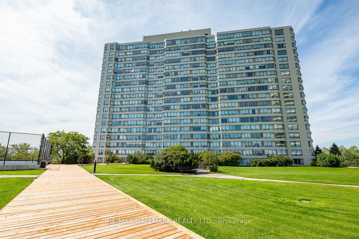 1 Greystone Walk Drive 978, Toronto Unit: 978