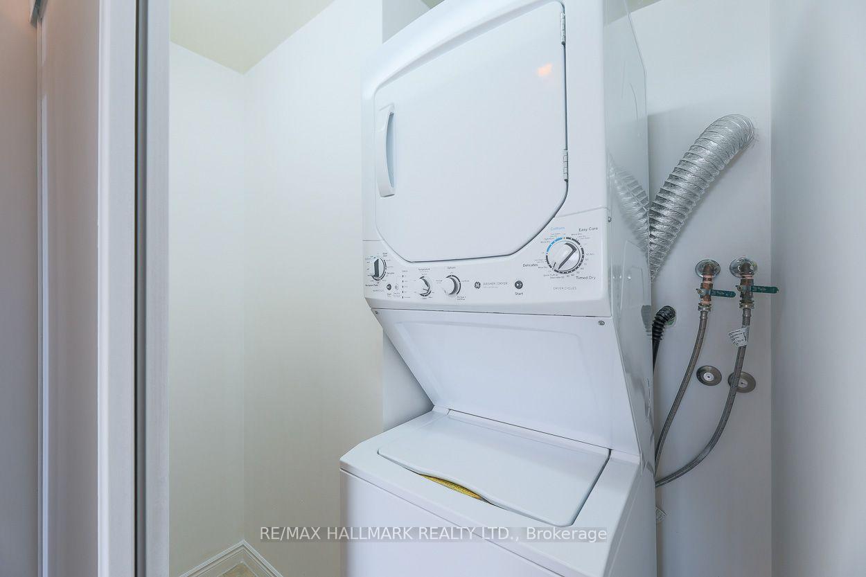 1 Greystone Walk Drive 978, Toronto Unit: 978