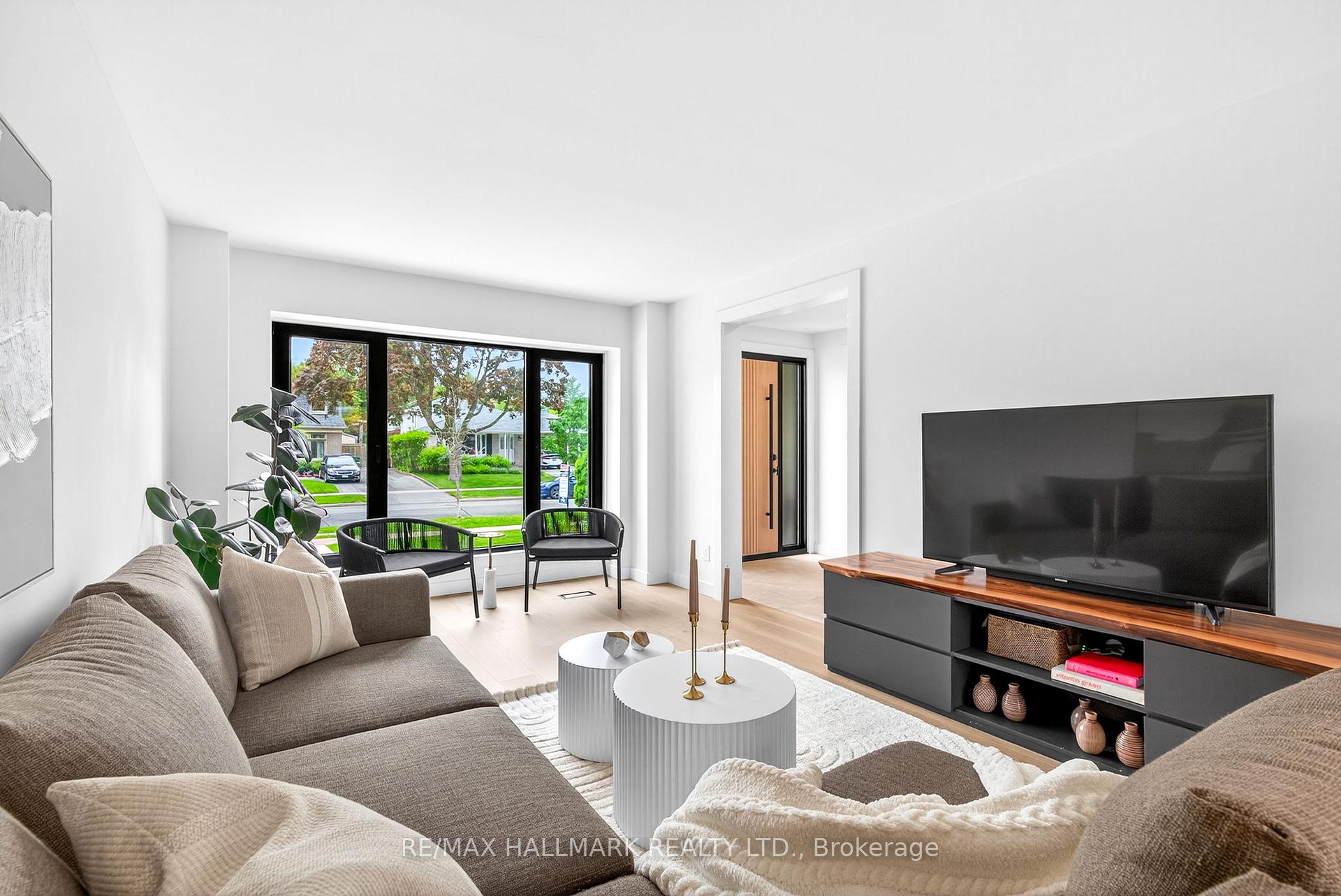 225 Catalina Drive, Toronto
