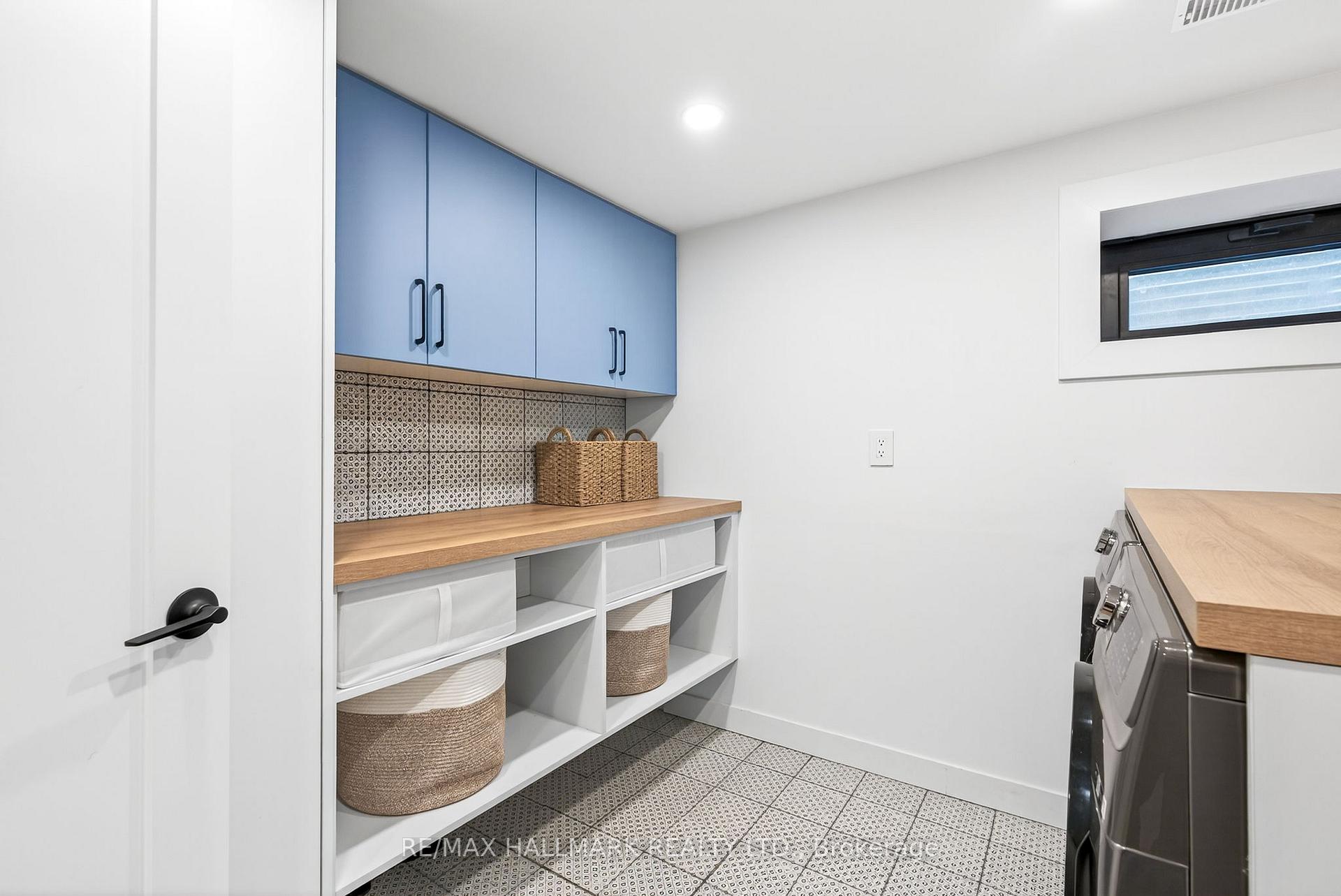 225 Catalina Drive, Toronto