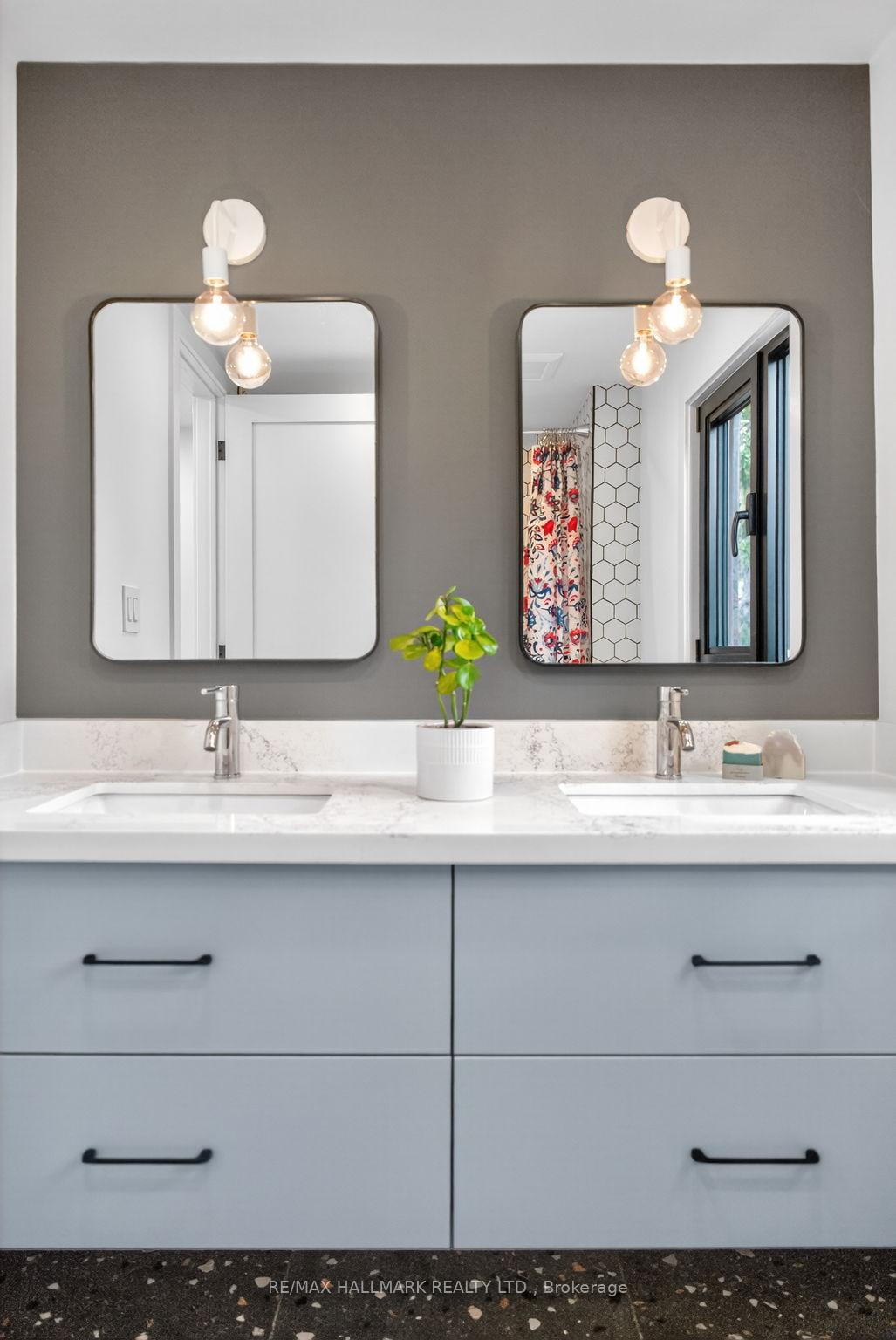 225 Catalina Drive, Toronto
