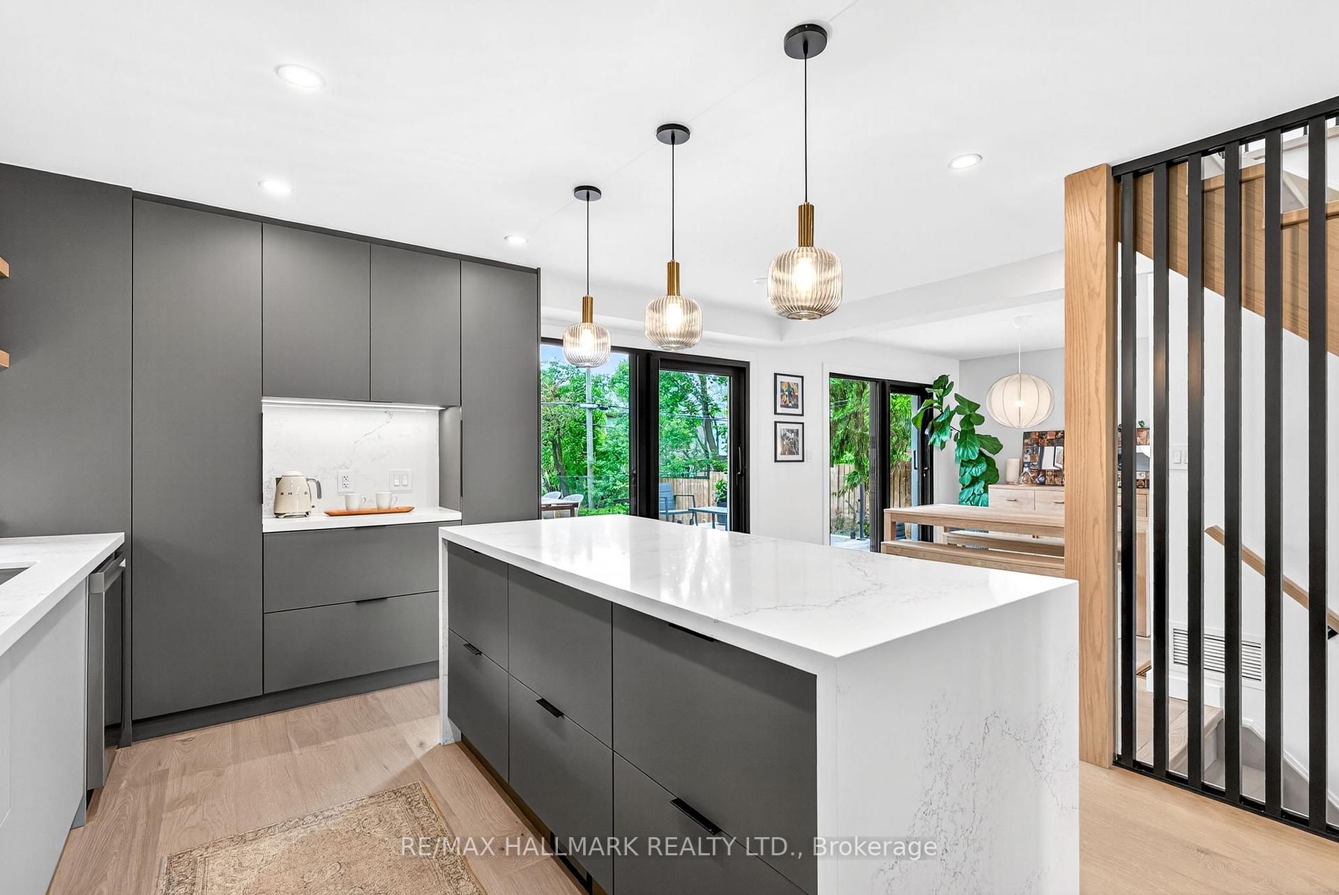 225 Catalina Drive, Toronto