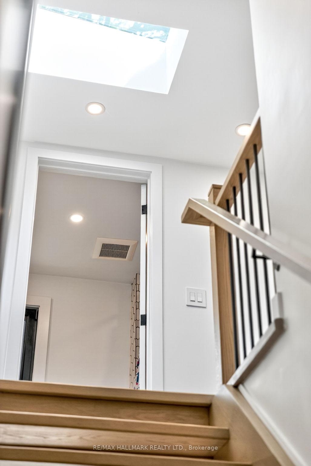 225 Catalina Drive, Toronto