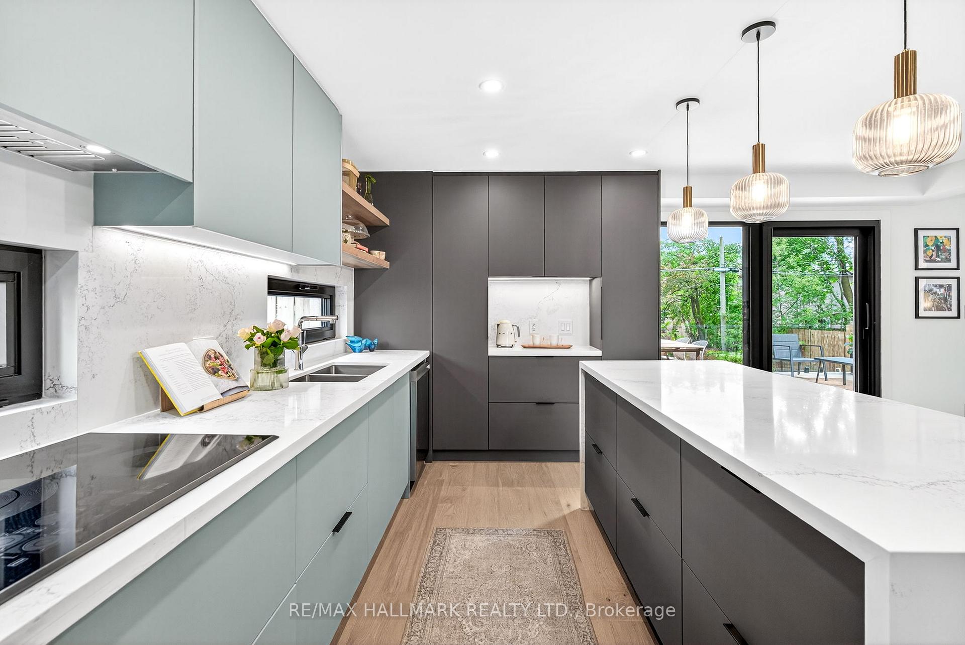 225 Catalina Drive, Toronto