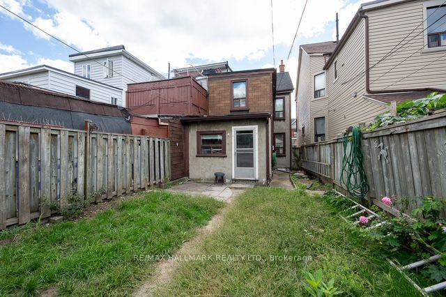 776 Gerrard Street E, Toronto