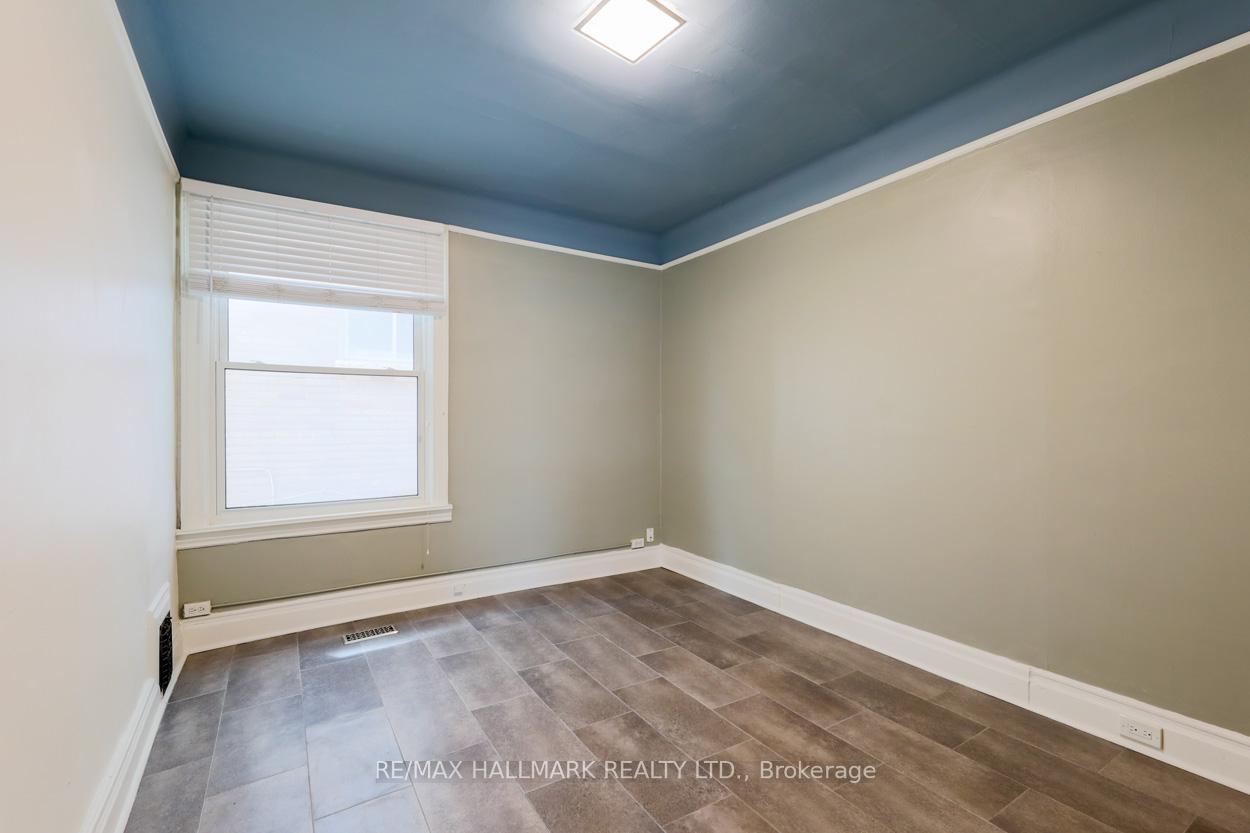 405 Kingston Road Main Floor, Toronto Unit: Main Floor