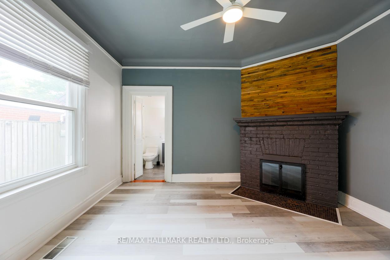 405 Kingston Road Main Floor, Toronto Unit: Main Floor