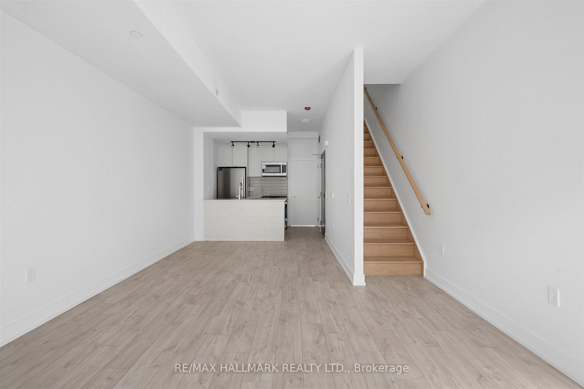 176 Clonmore Avenue 14, Toronto Unit: 14