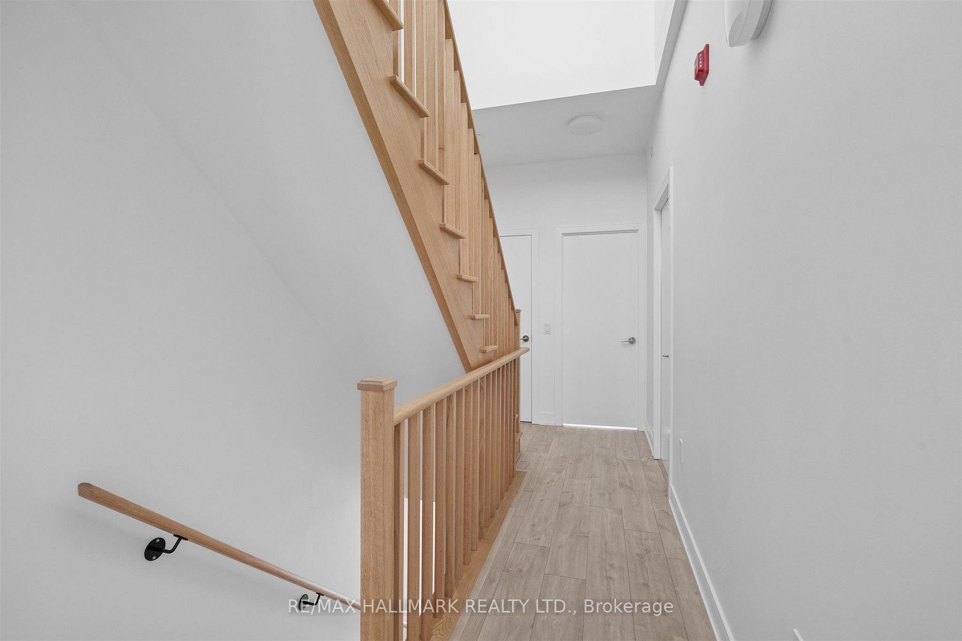 176 Clonmore Avenue 14, Toronto Unit: 14