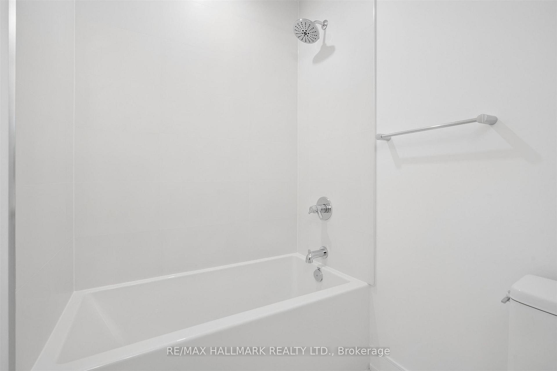 176 Clonmore Avenue 14, Toronto Unit: 14