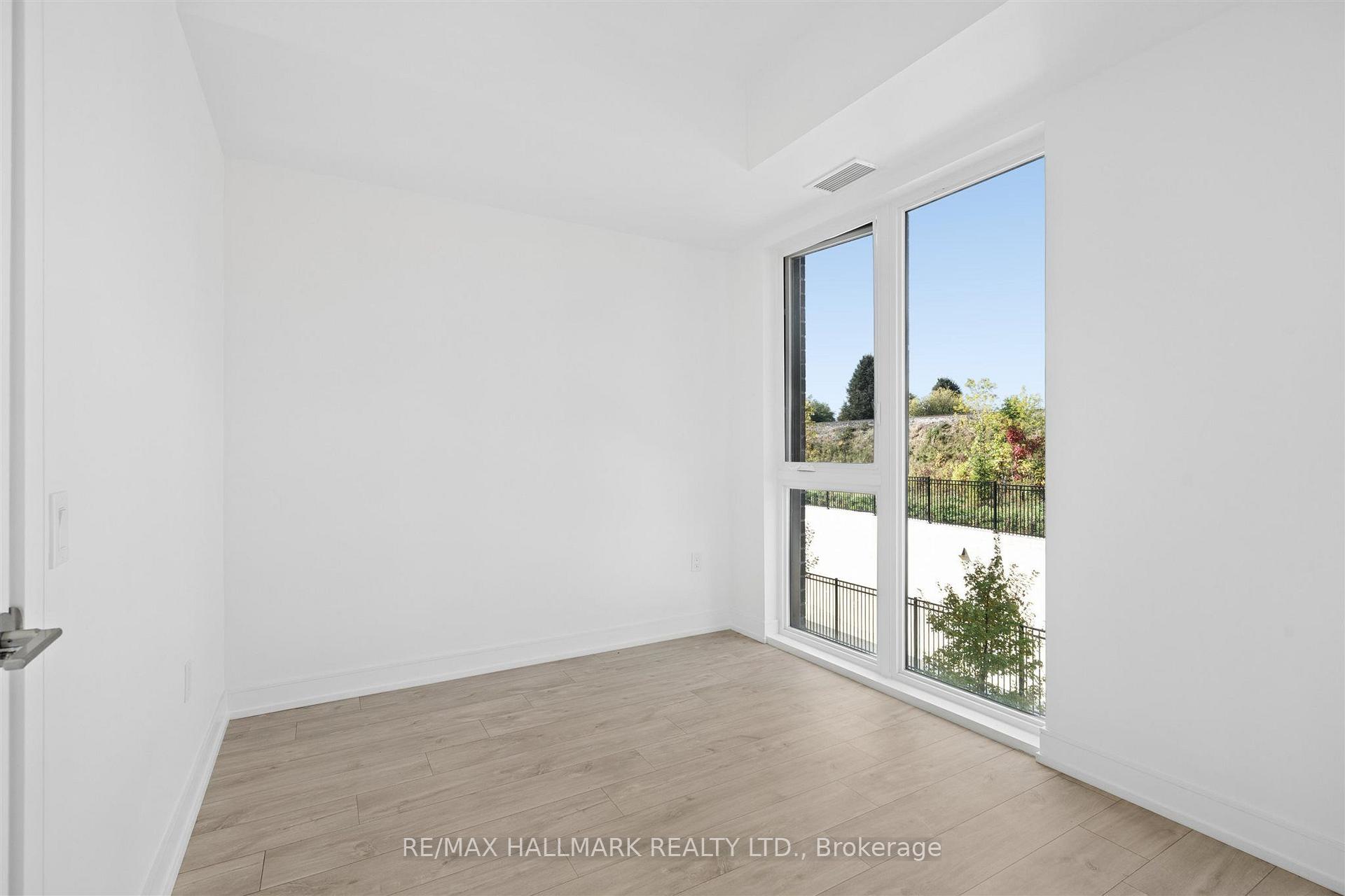 176 Clonmore Avenue 14, Toronto Unit: 14