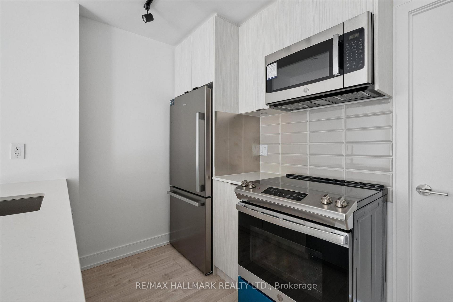 176 Clonmore Avenue 14, Toronto Unit: 14