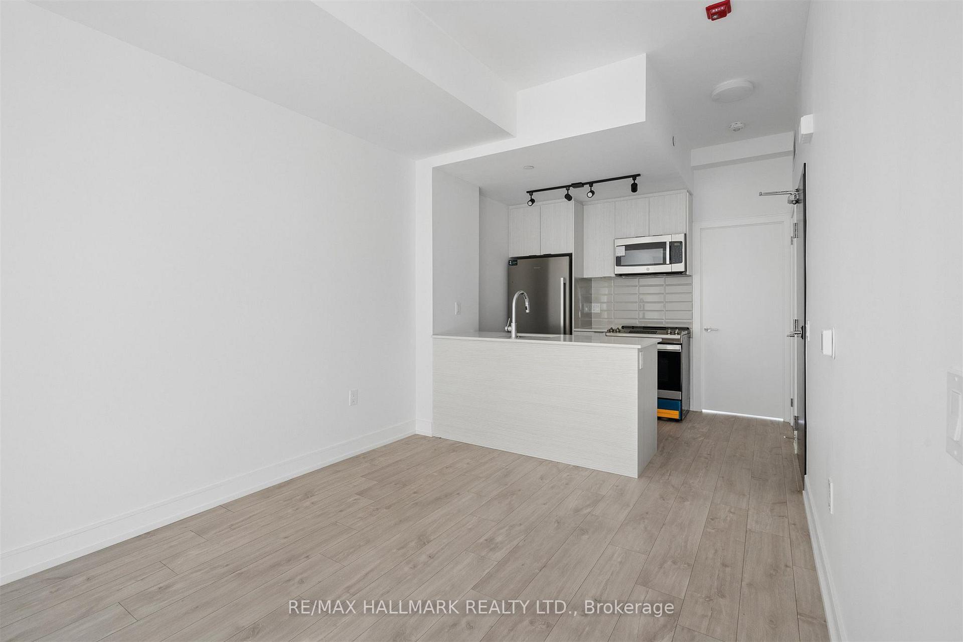 176 Clonmore Avenue 14, Toronto Unit: 14