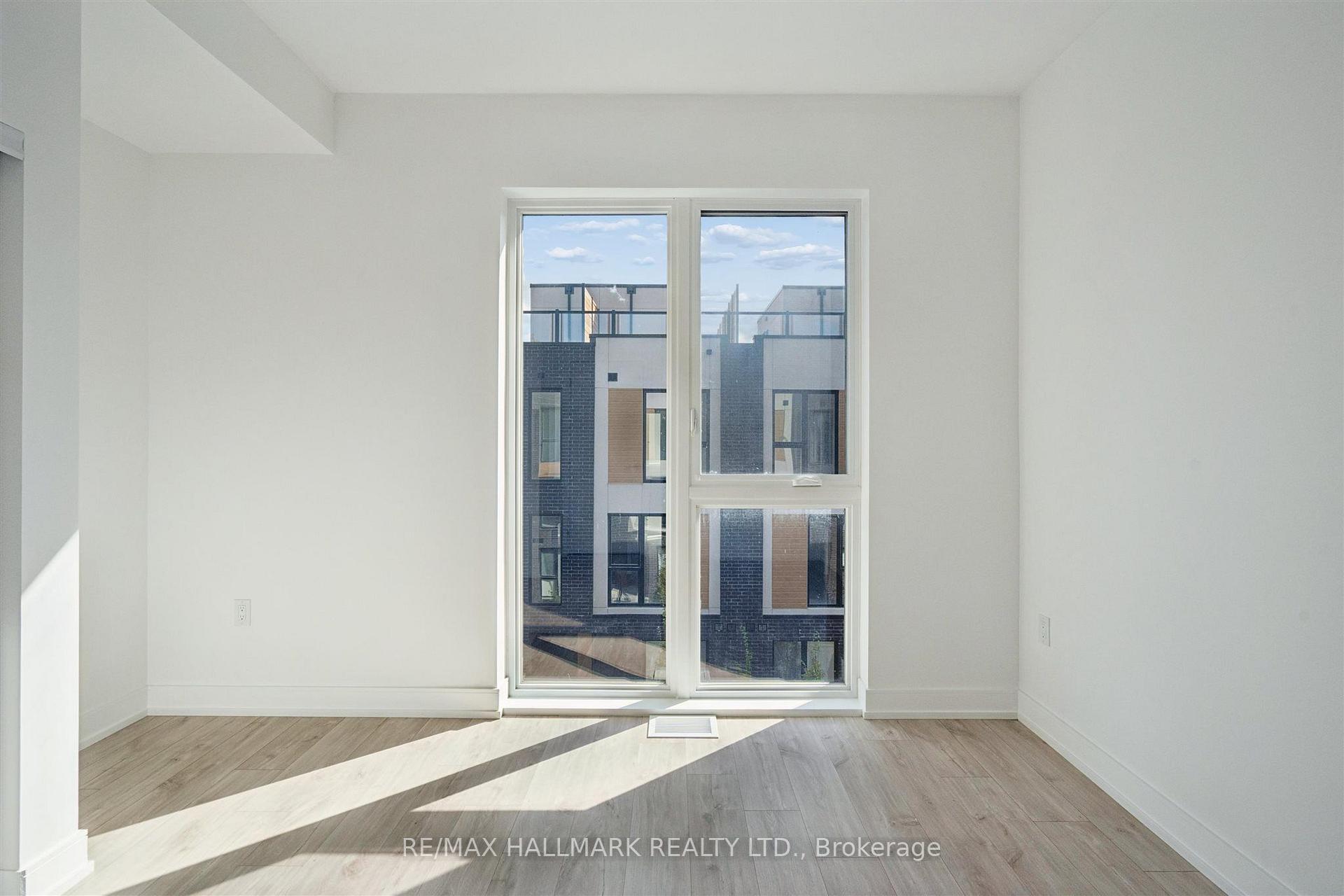 176 Clonmore Avenue 14, Toronto Unit: 14