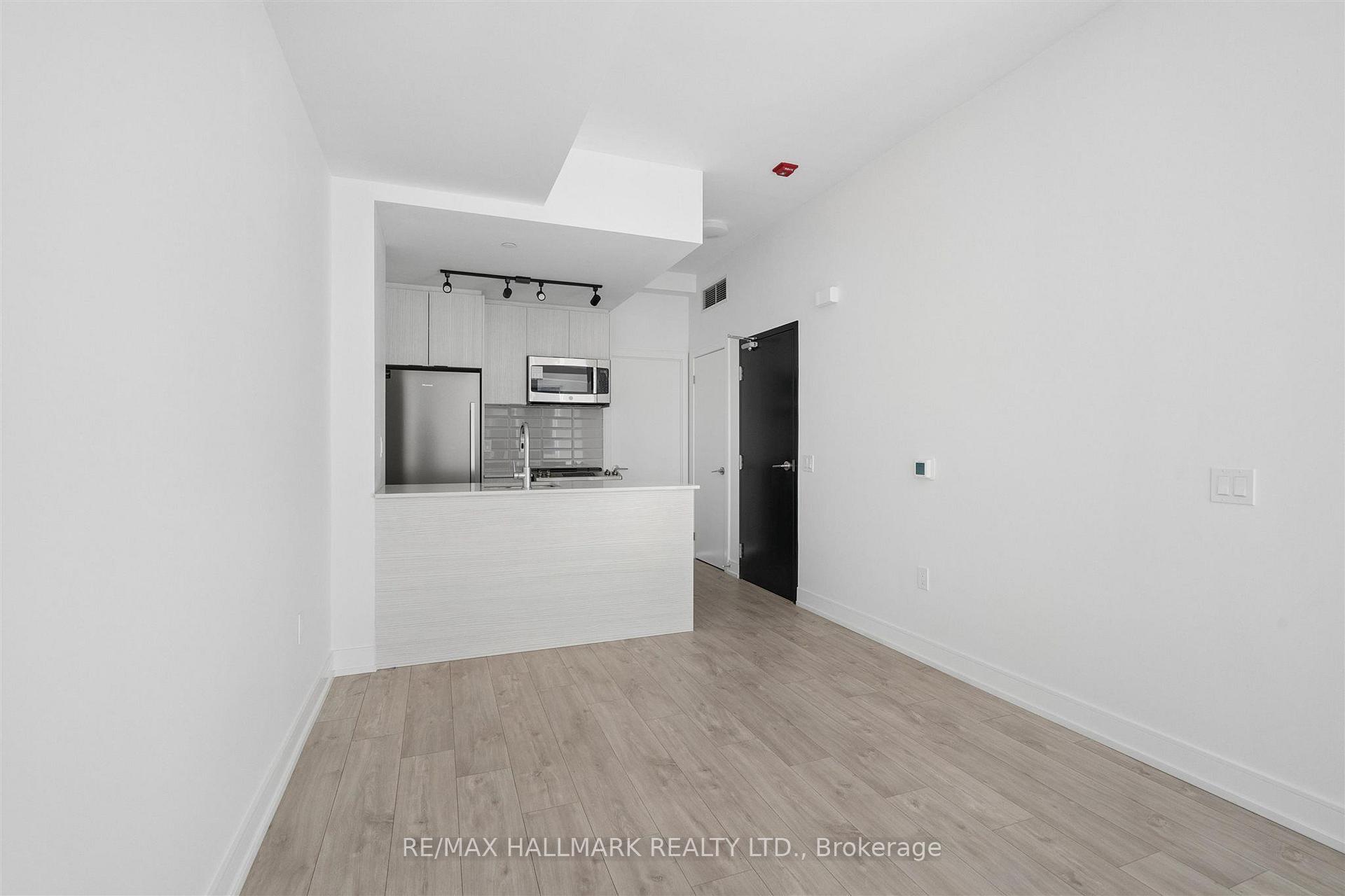 176 Clonmore Avenue 14, Toronto Unit: 14