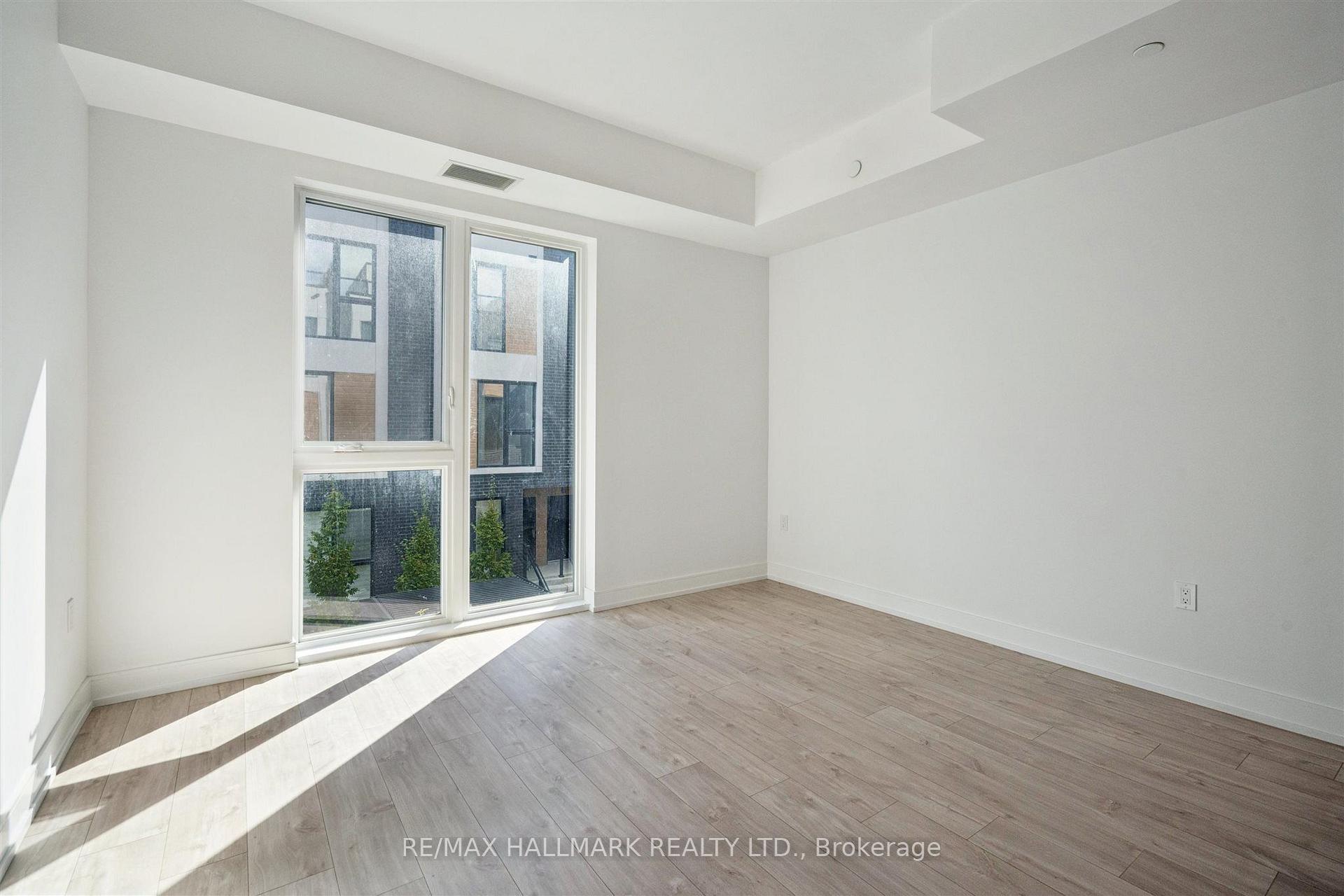 176 Clonmore Avenue 14, Toronto Unit: 14