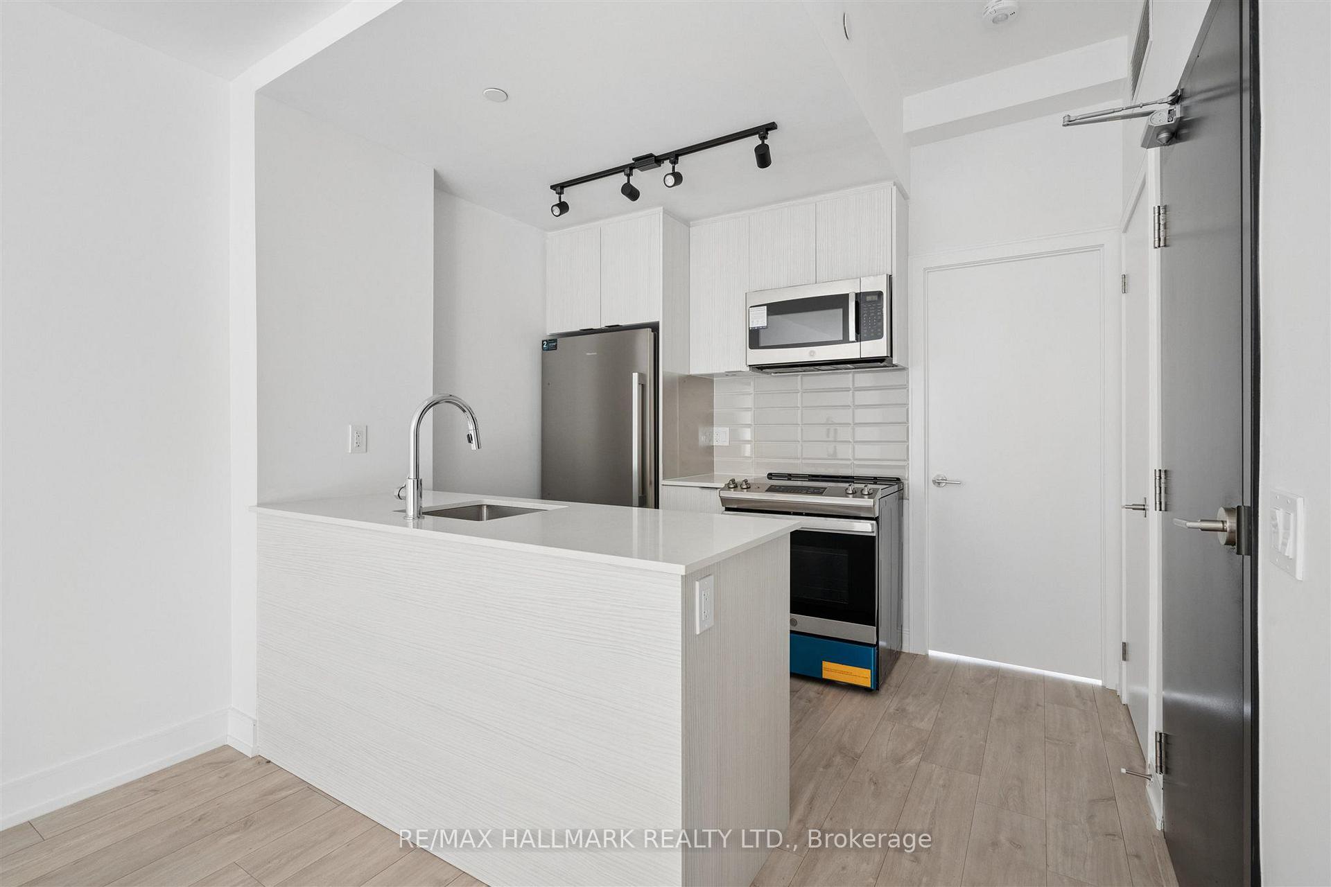 176 Clonmore Avenue 14, Toronto Unit: 14