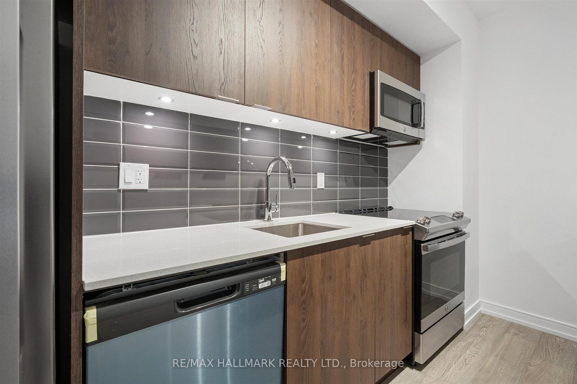 170 Clonmore Drive 13, Toronto Unit: 13