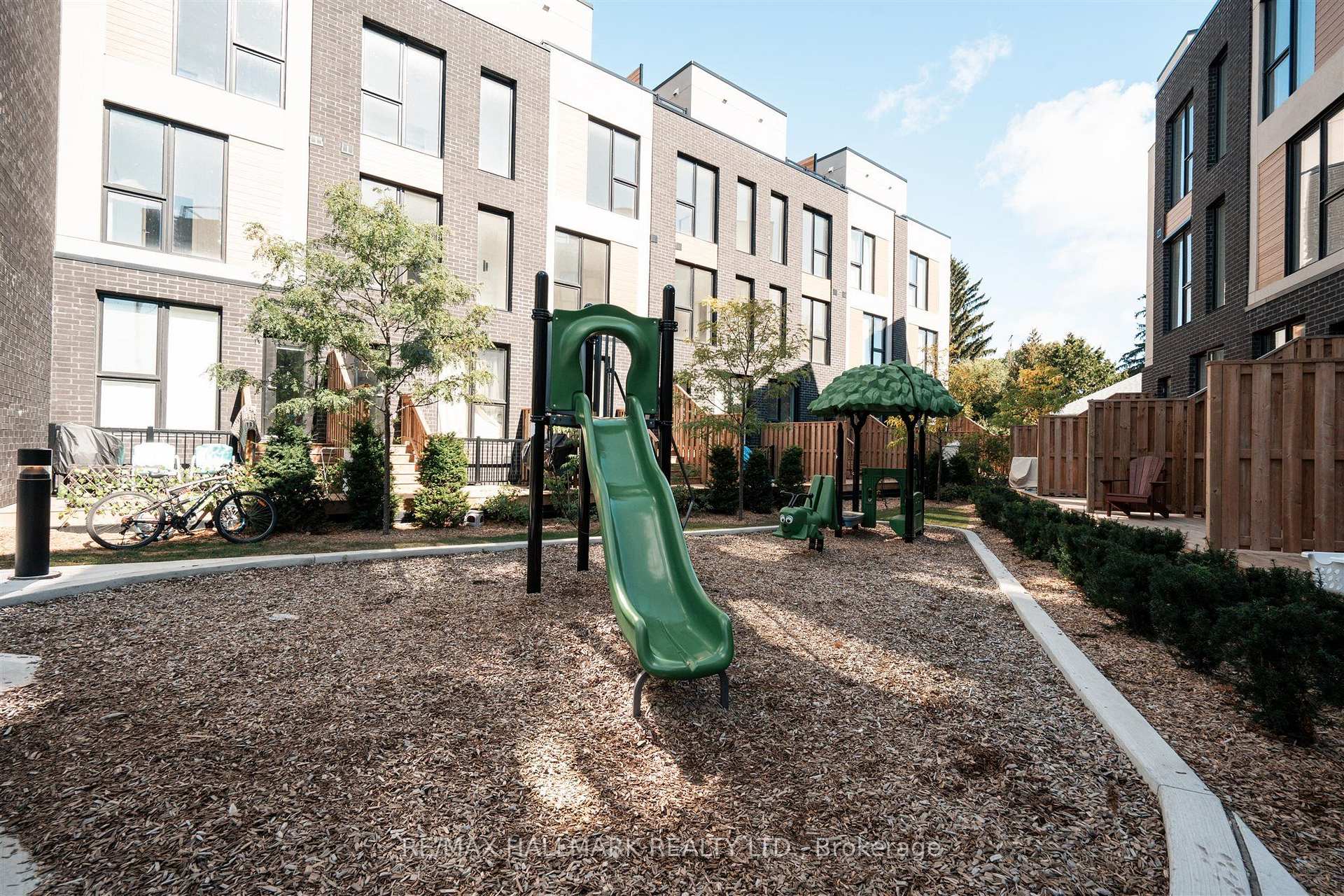 170 Clonmore Drive 13, Toronto Unit: 13