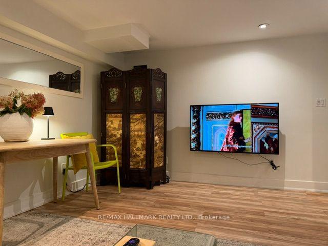 18 Pape Avenue basement, Toronto Unit: basement