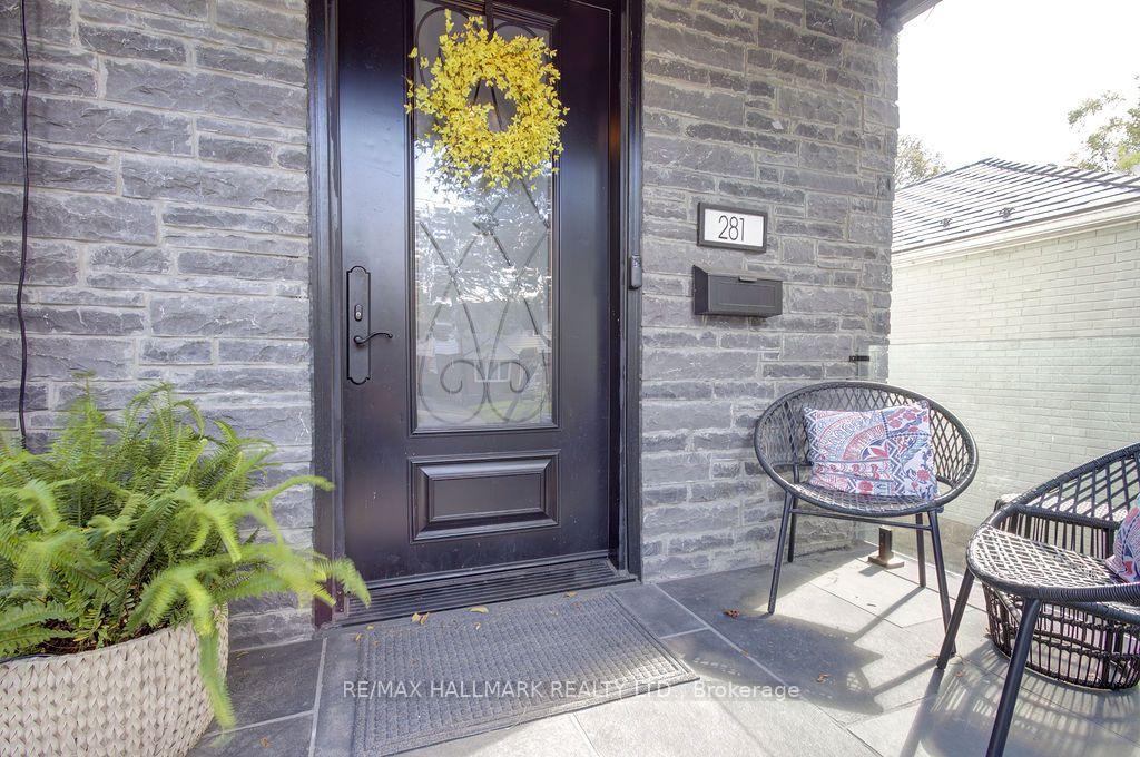 281 Warden Avenue, Toronto