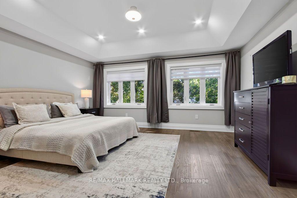 281 Warden Avenue, Toronto