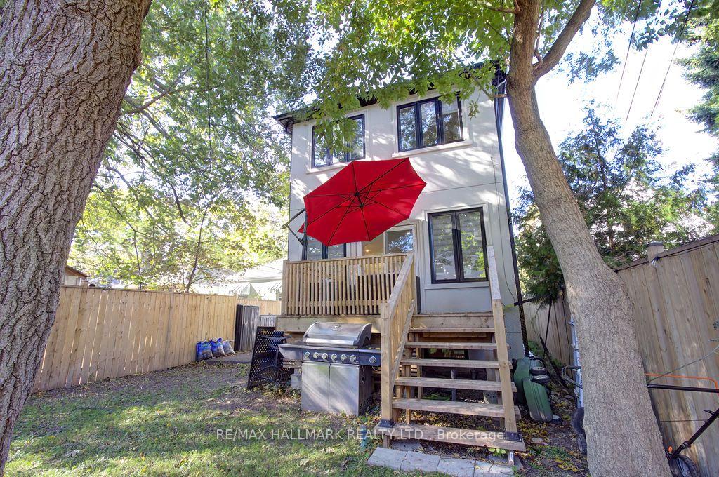 281 Warden Avenue, Toronto