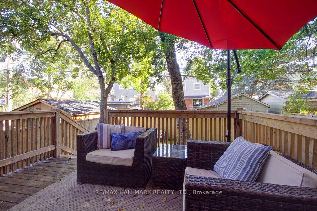 281 Warden Avenue, Toronto