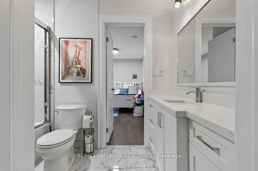 281 Warden Avenue, Toronto