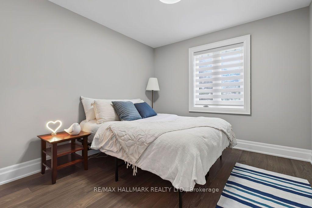 281 Warden Avenue, Toronto