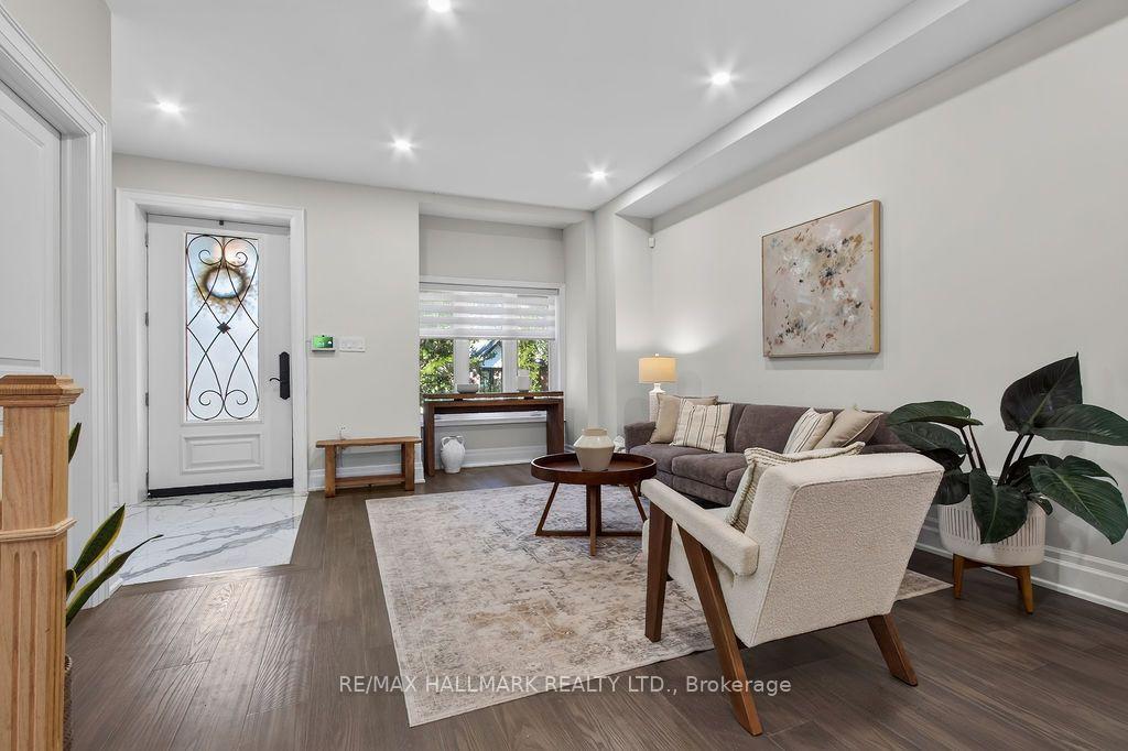 281 Warden Avenue, Toronto