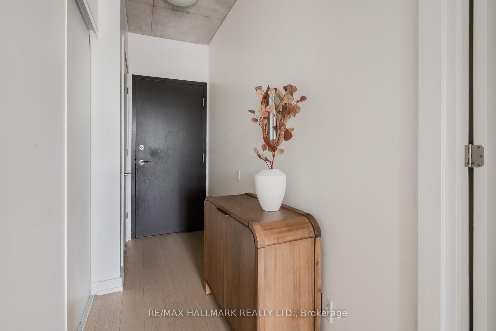 60 Haslett Avenue 404, Toronto Unit: 404