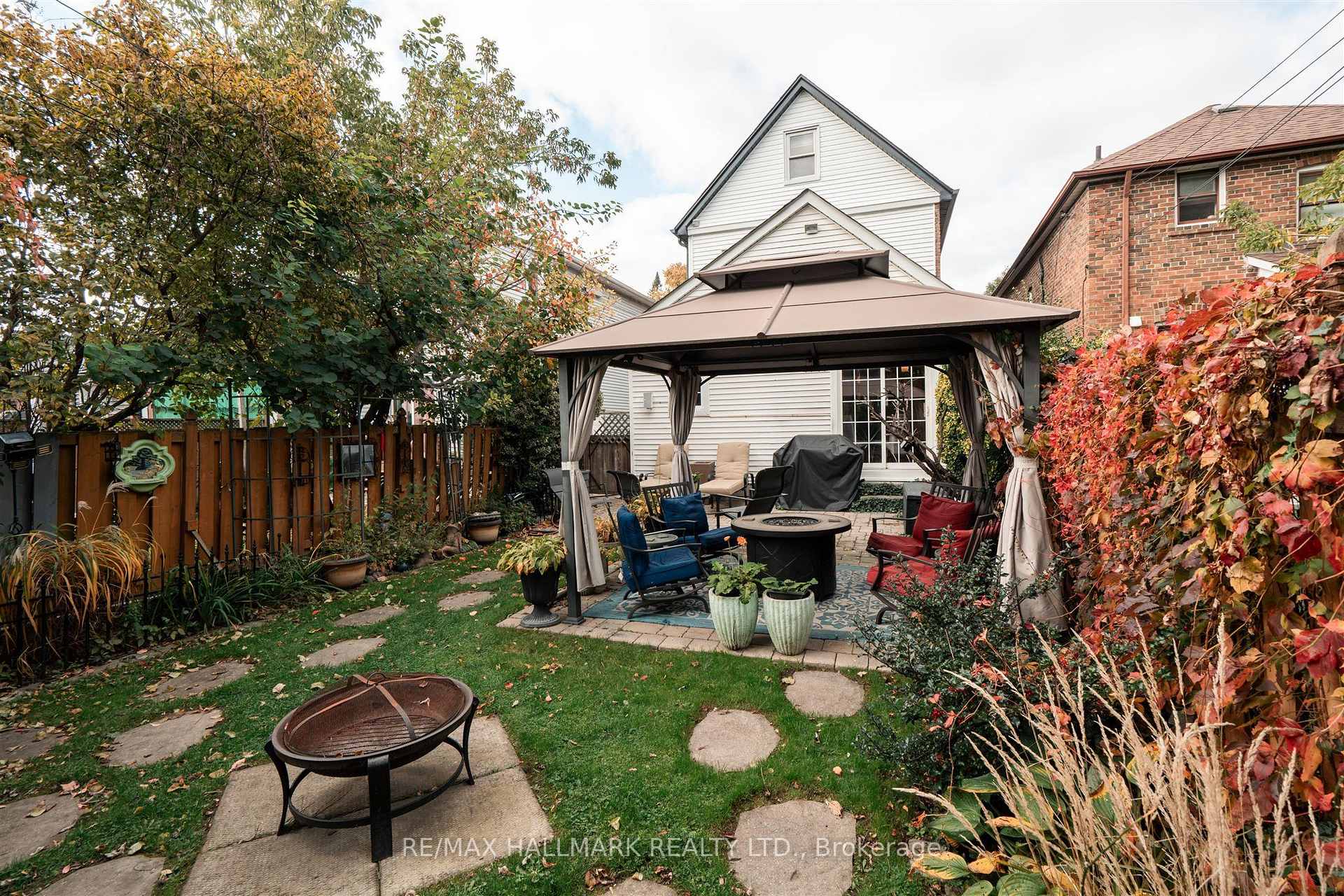 9 Savoy Avenue, Toronto