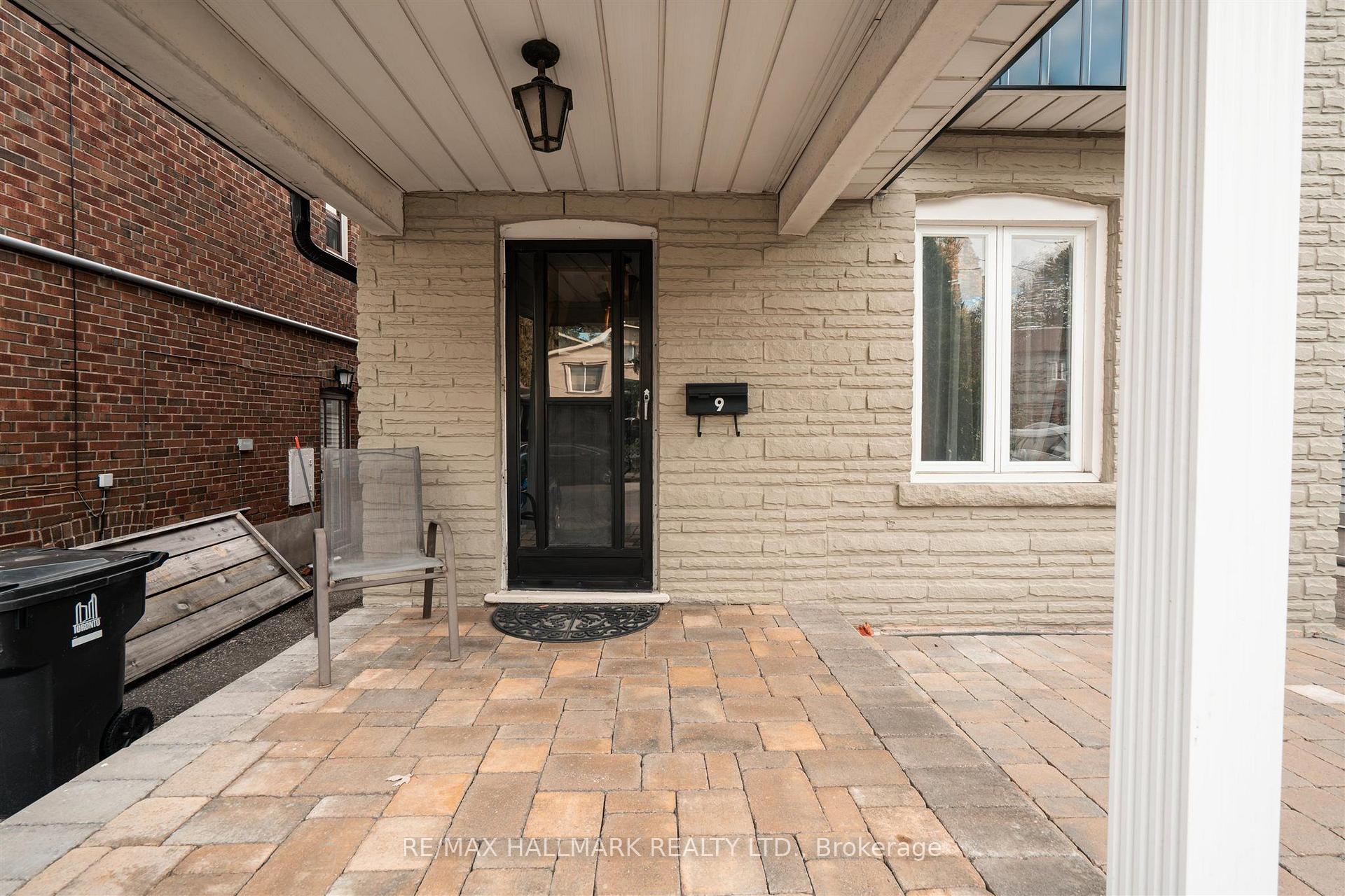 9 Savoy Avenue, Toronto