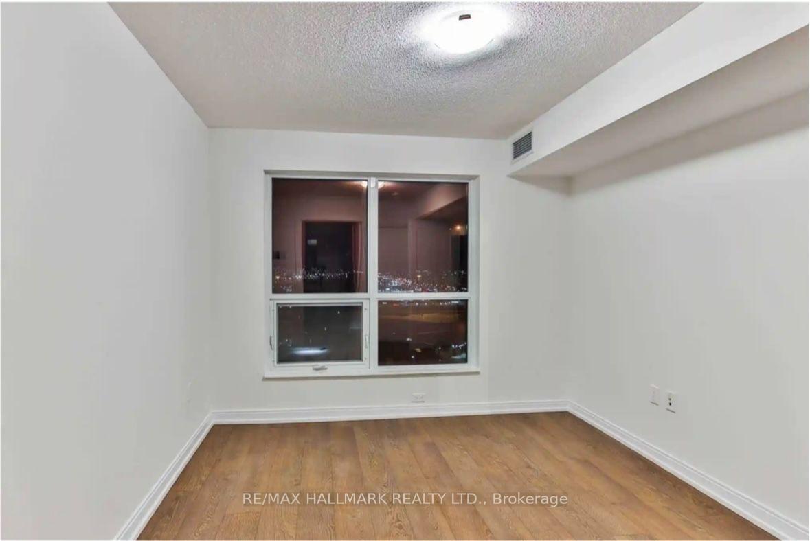 275 Village Green Square 1825, Toronto Unit: 1825